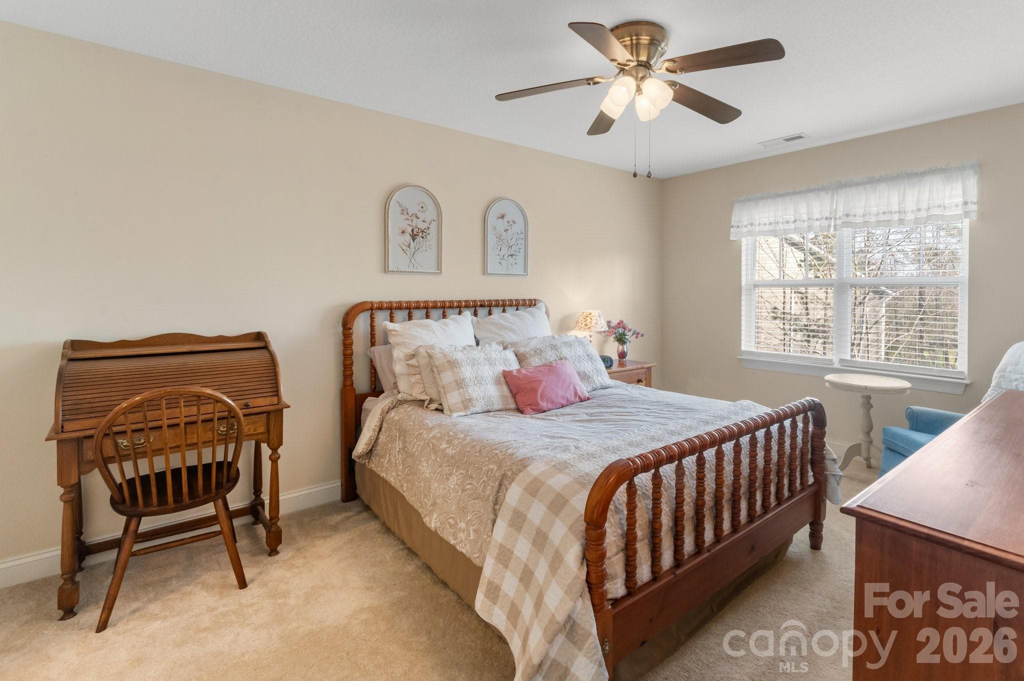 Spacious primary suite - 94 Foxden Drive, Fletcher