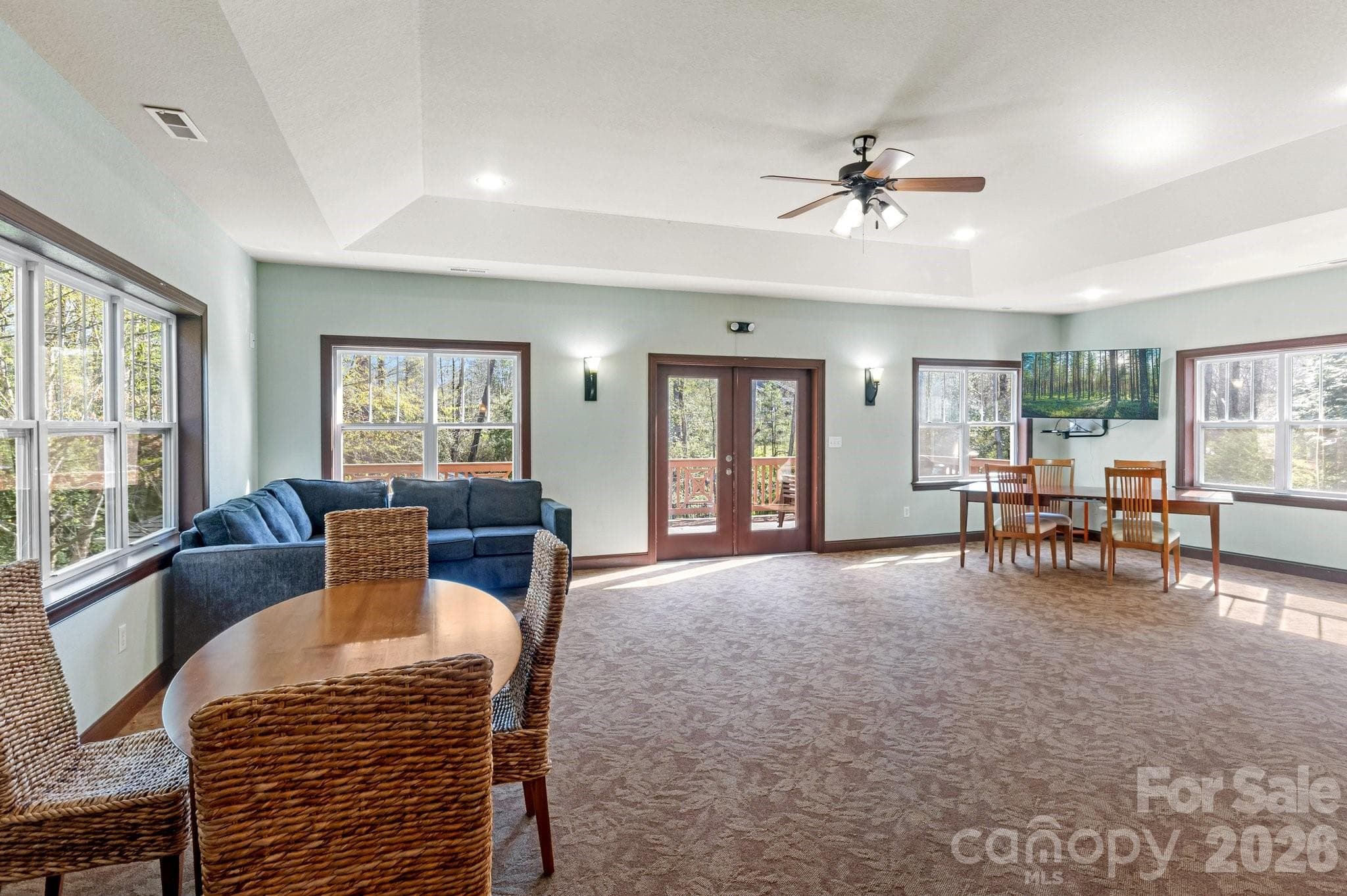 Hosting a group? Take advantage of the community clubhouse - 94 Foxden Drive, Fletcher