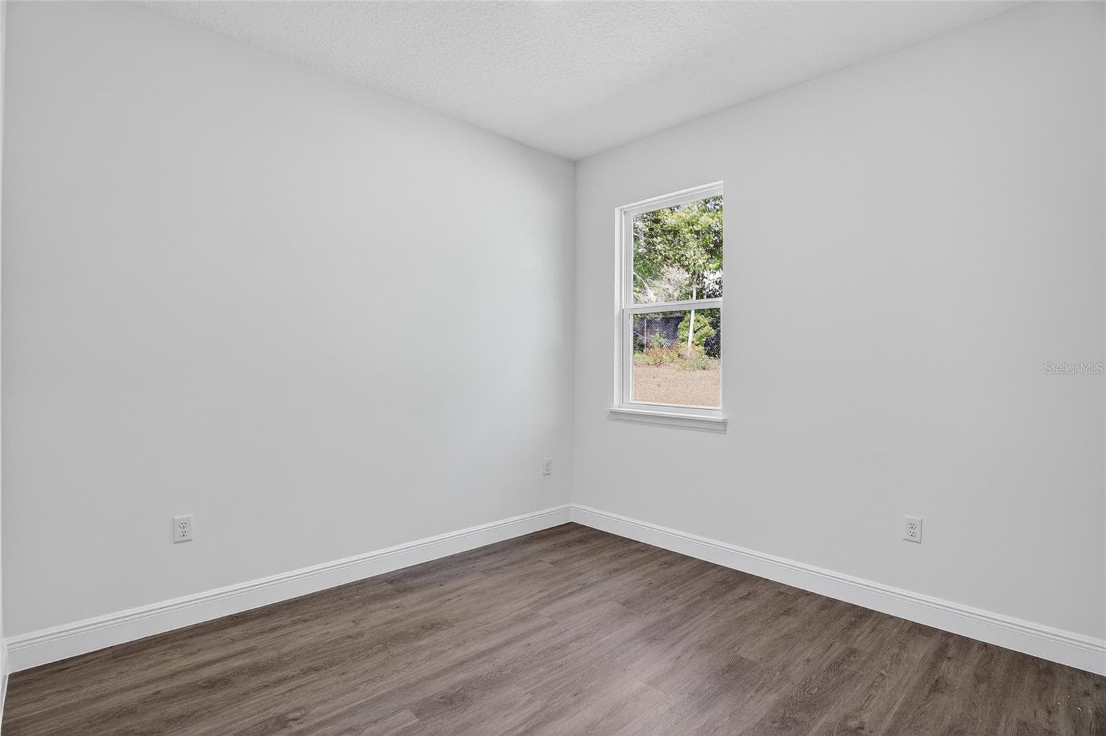 Single Family Residence at 99 W GOLDCOAST PL, DUNNELLON, photo 17 of 26