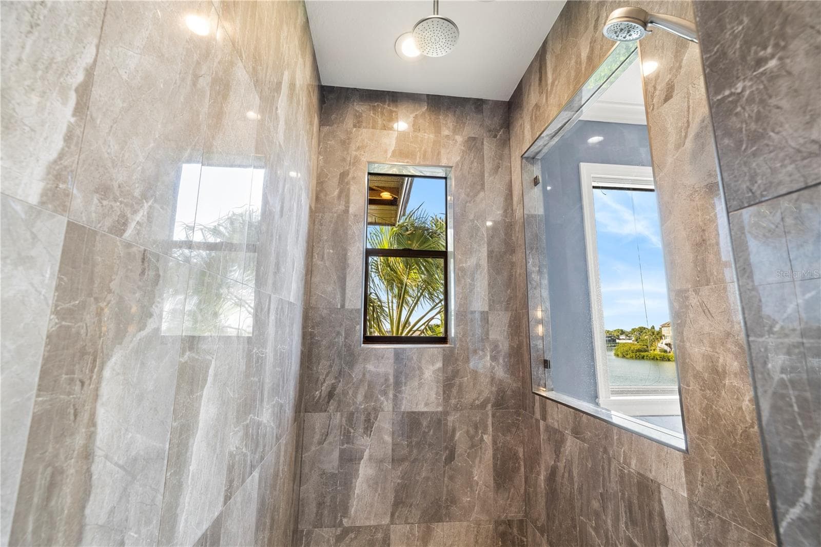Primary Suite Bathroom - 4128 CAUSEWAY VISTA DR, TAMPA