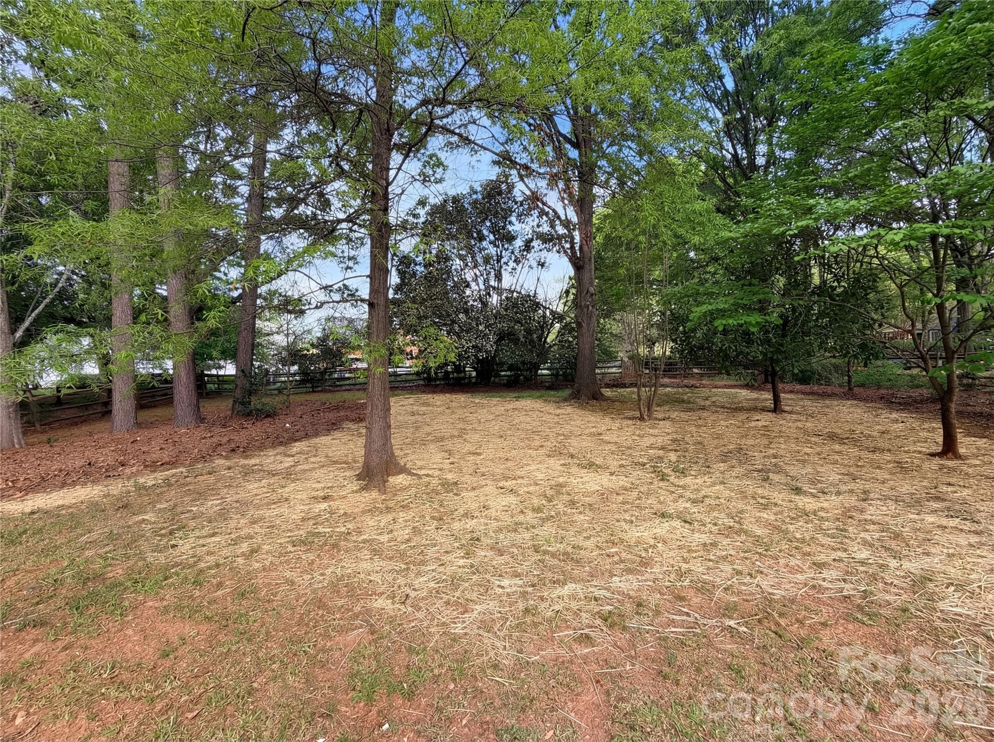 Single Family Residence at 6024 Dovefield Road, Charlotte, photo 16 of 17