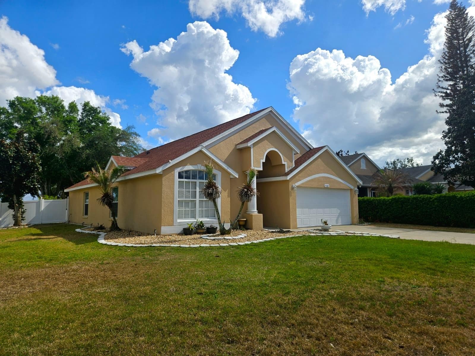 15601 AUTUMN GLEN AVE