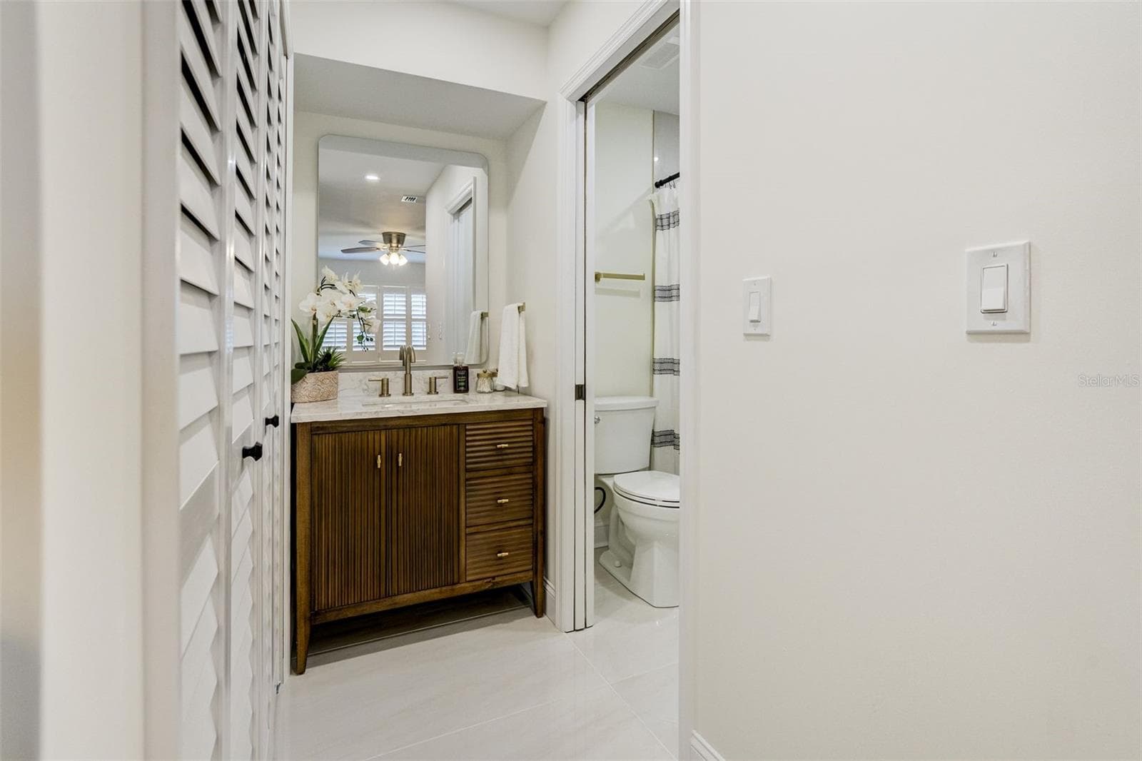 Condominium at 460 S PAULA DR #402, DUNEDIN, photo 9 of 19