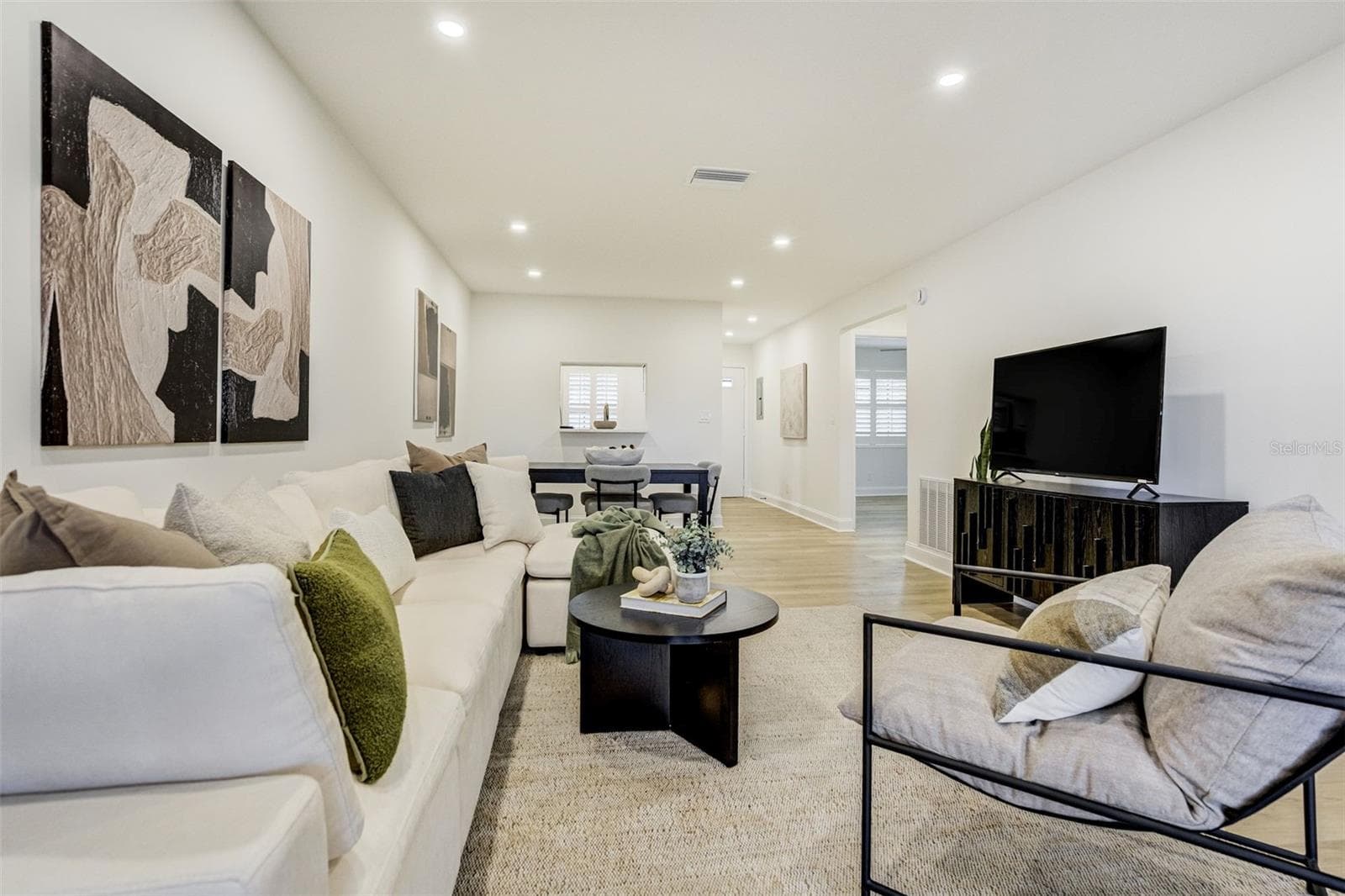 Living Room - 460 S PAULA DR #402, DUNEDIN