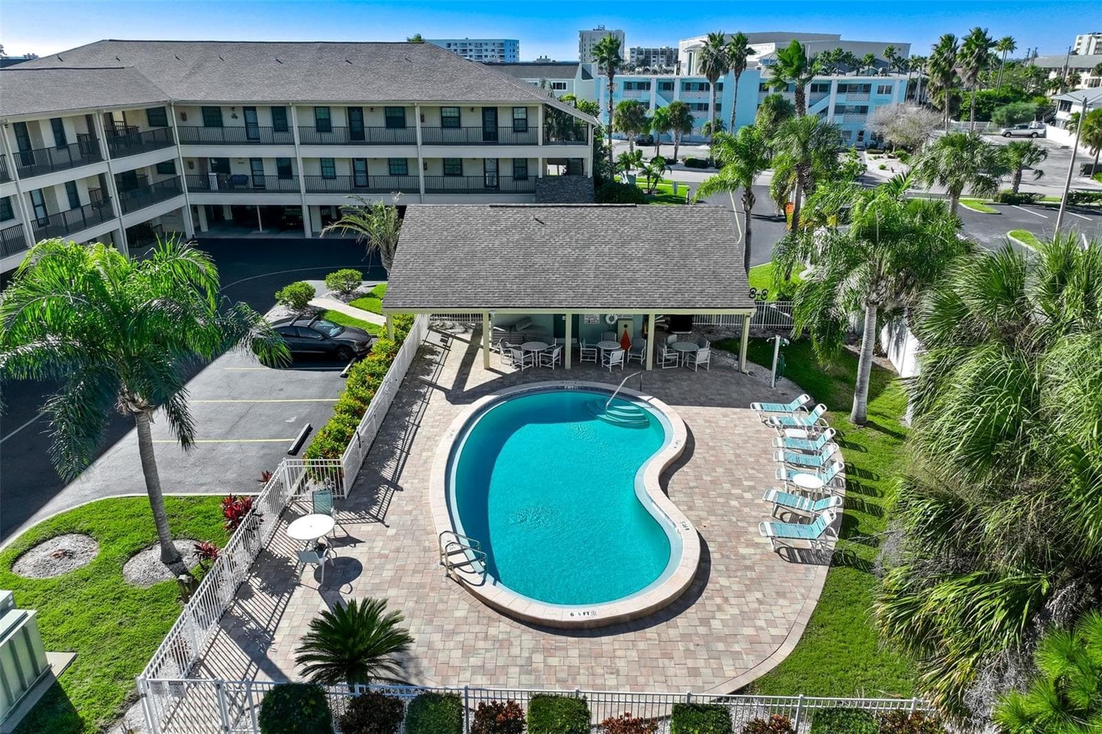 Overview of Pool - 460 S PAULA DR #402, DUNEDIN