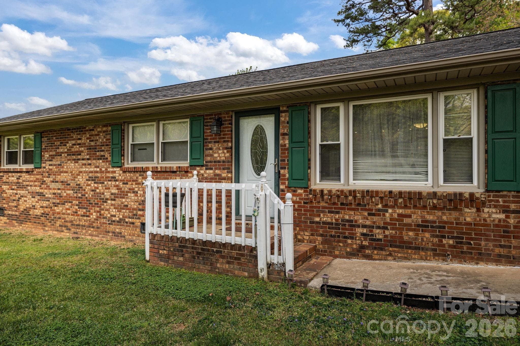 Single Family Residence at Gastonia, photo 2 of 42
