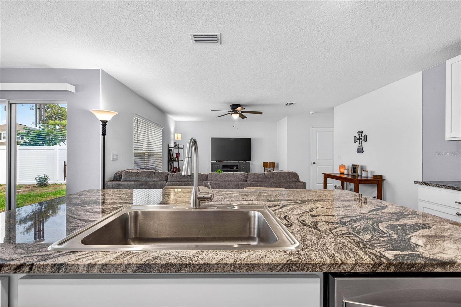 Single Family Residence at 13765 WHISKEY DAISY DR, DADE CITY, photo 11 of 41