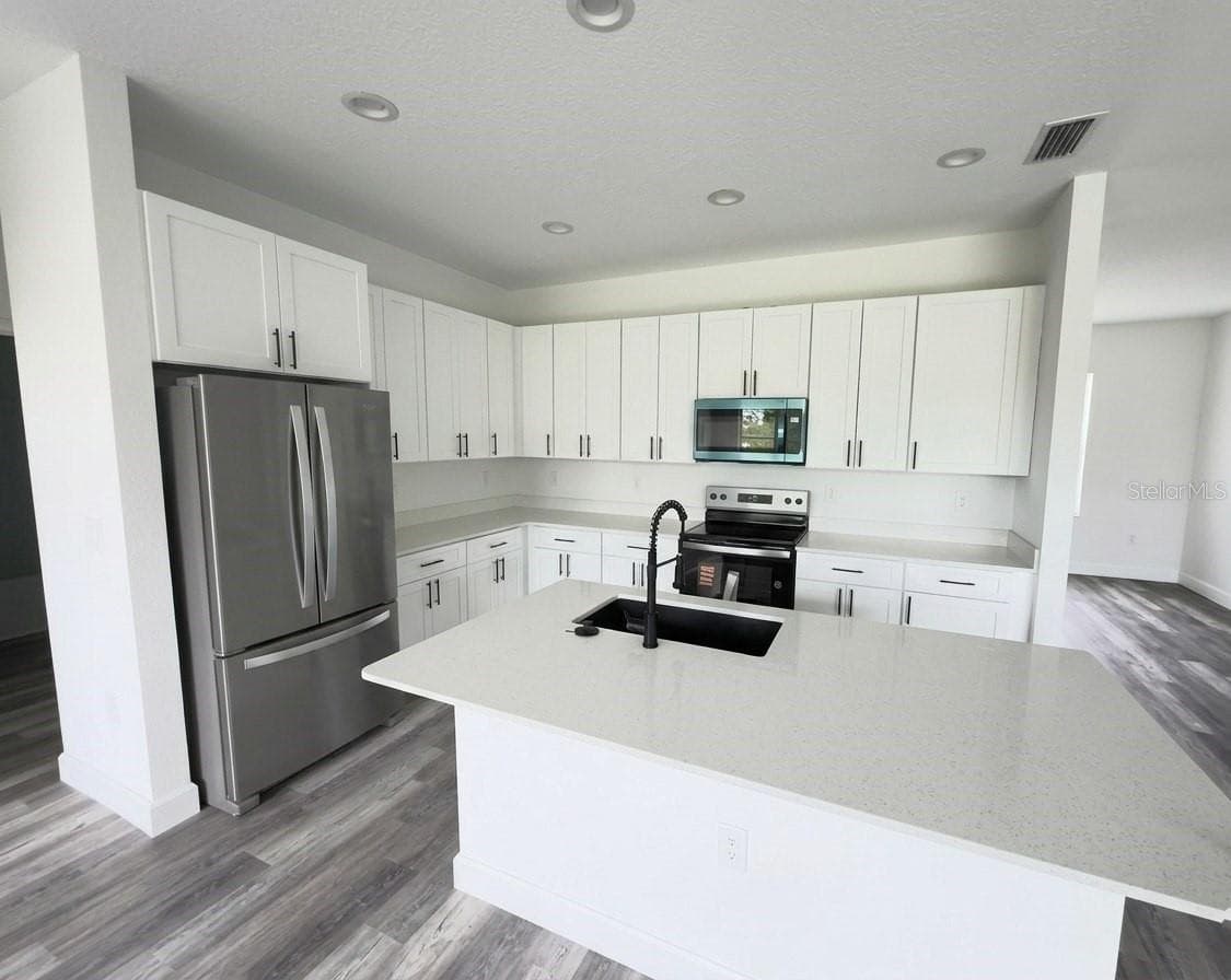Single Family Residence at 14683 INGRAHAM BLVD, PORT CHARLOTTE, photo 2 of 8