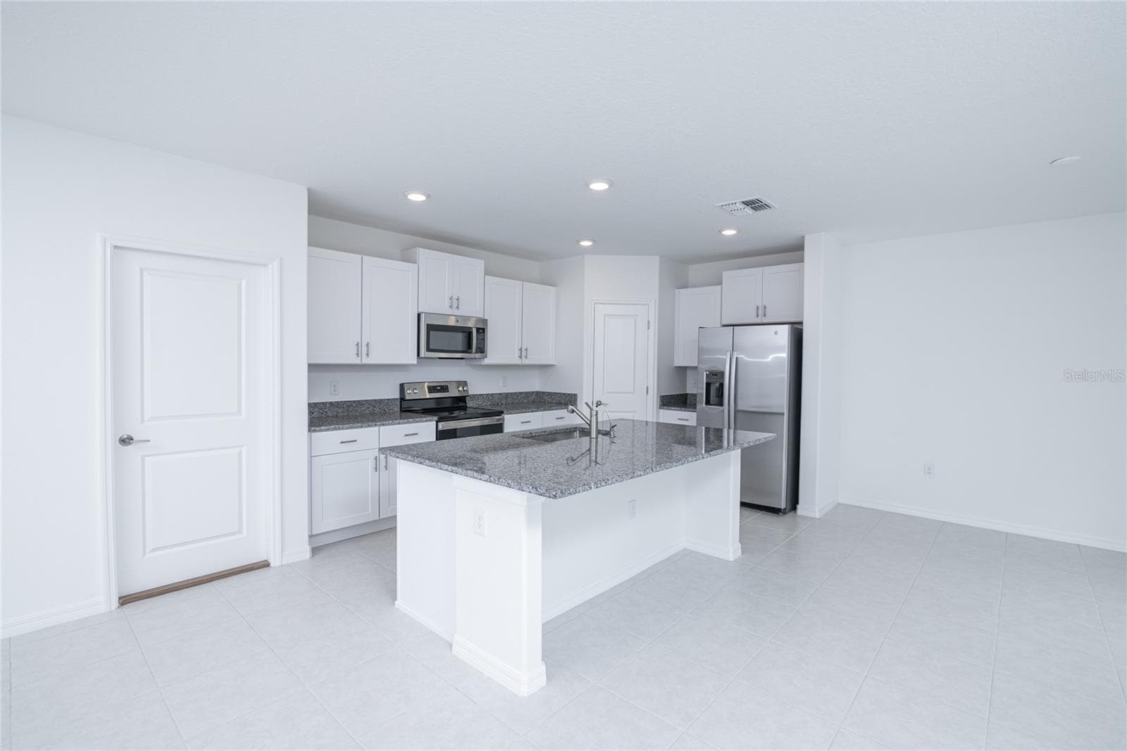 Single Family Residence at 2189 TENEROC TRL, LAKELAND, photo 10 of 37