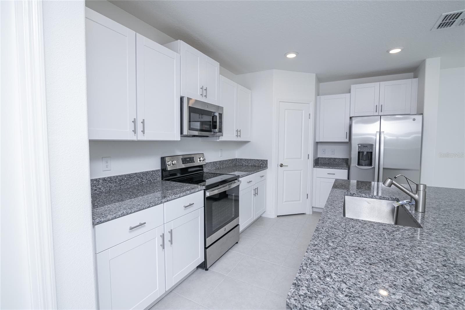 Single Family Residence at 2189 TENEROC TRL, LAKELAND, photo 17 of 37