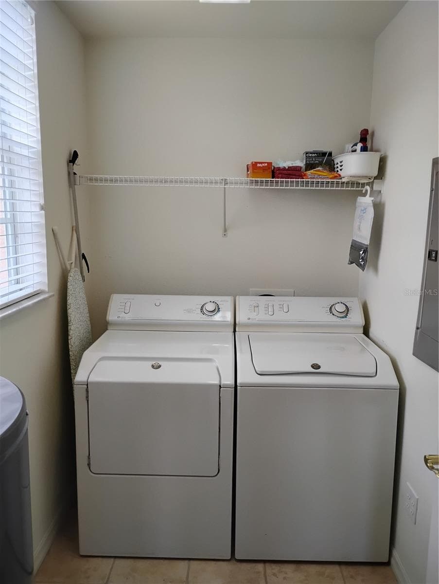 laundry room - 1761 AUBURN LAKES DR #11, VENICE