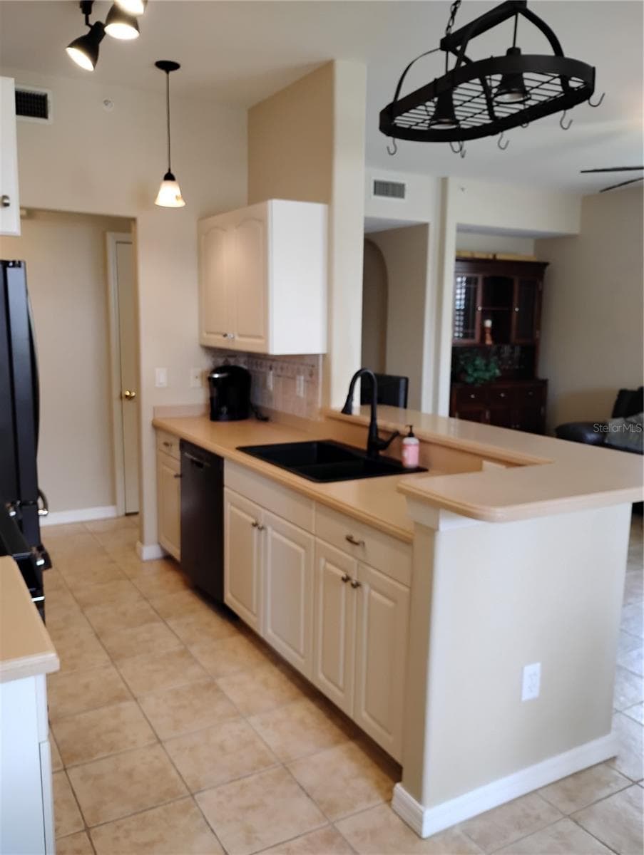 Condominium at 1761 AUBURN LAKES DR #11, VENICE, photo 31 of 76