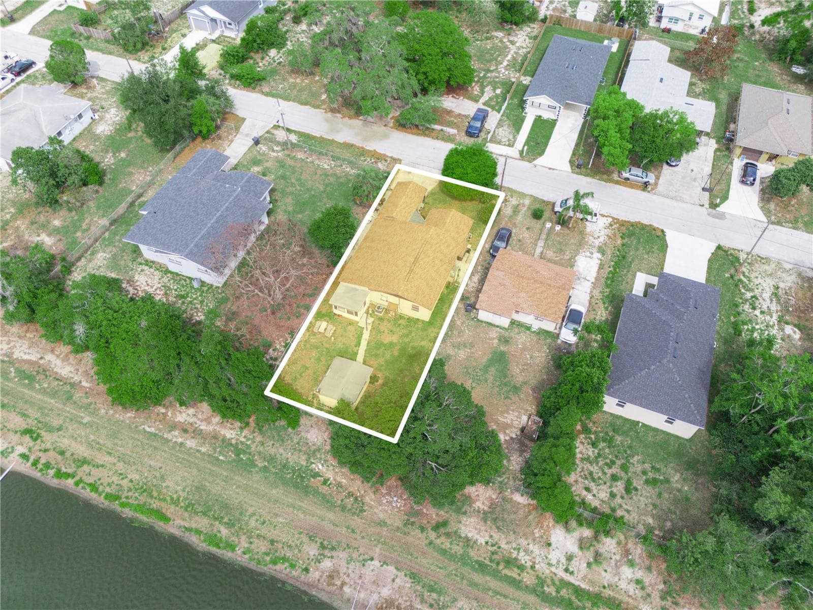 Single Family Residence at 129 W NORTHSIDE DR, LAKE WALES, photo 34 of 35