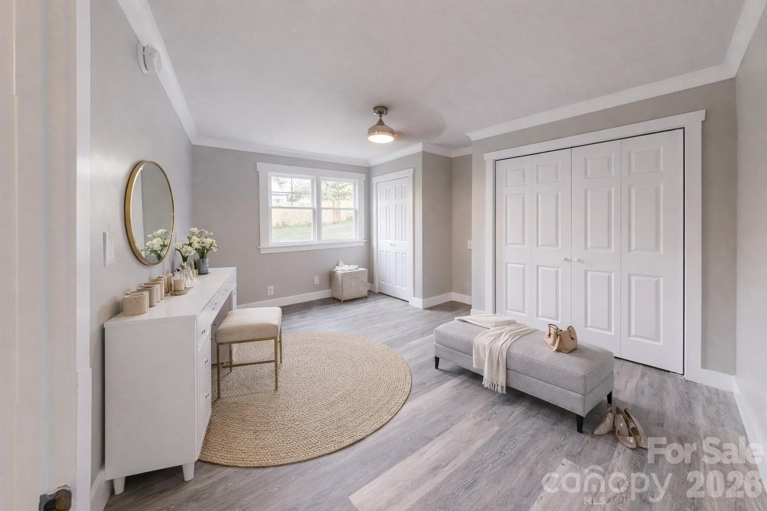Virtually Staged dressing room - 307 W Washington Avenue, Bessemer City