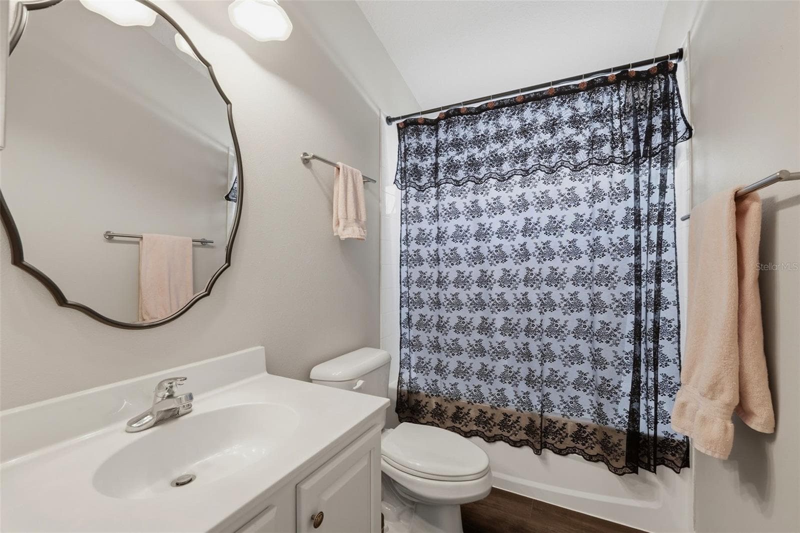 Guest bathroom - 16810 TAYLOW WAY, ODESSA