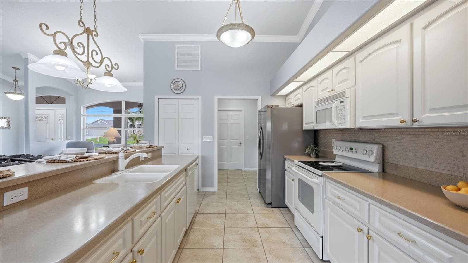 Single Family Residence at 828 ROTONDA CIR, ROTONDA WEST, photo 13 of 35