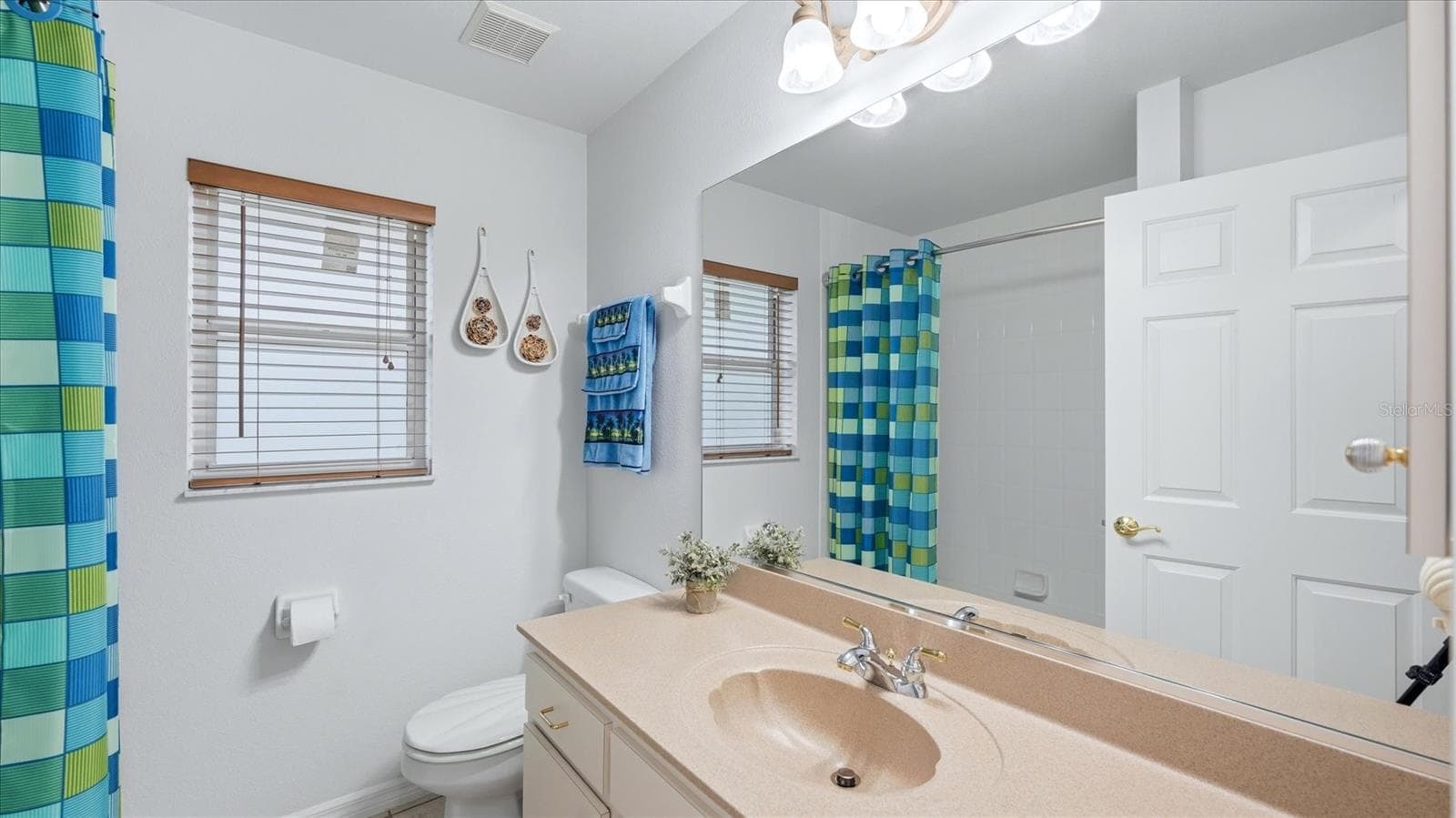 Single Family Residence at 828 ROTONDA CIR, ROTONDA WEST, photo 25 of 35