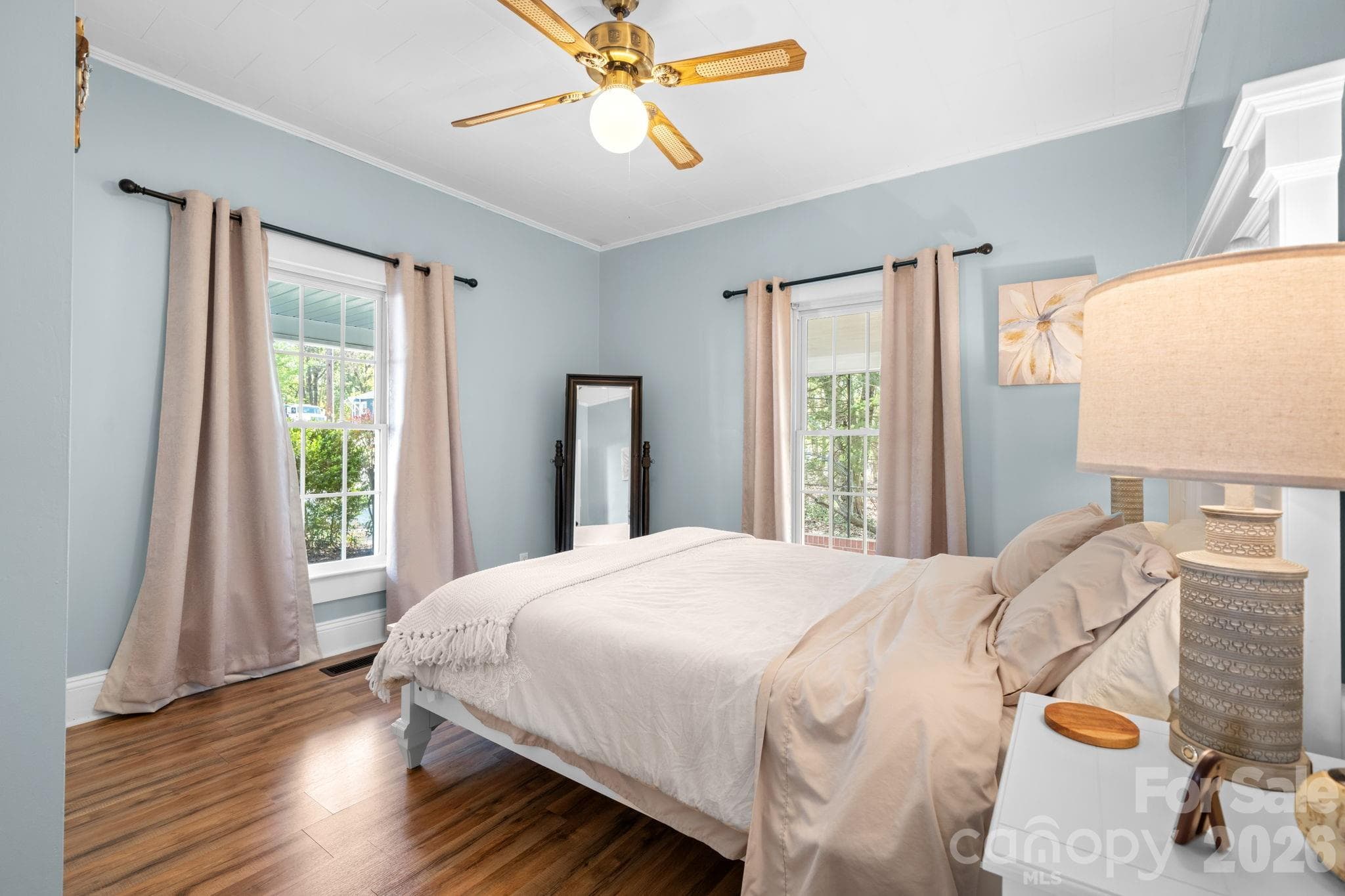 Single Family Residence at 304 Garrou Avenue SE, Valdese, photo 6 of 16