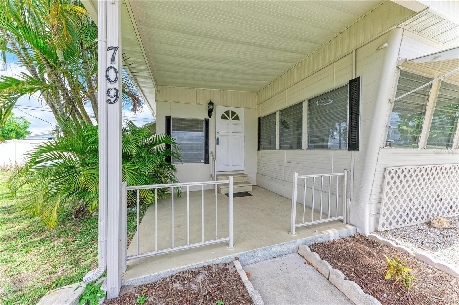 Mobile Home at 709 50TH AVENUE TER W, BRADENTON, photo 5 of 38