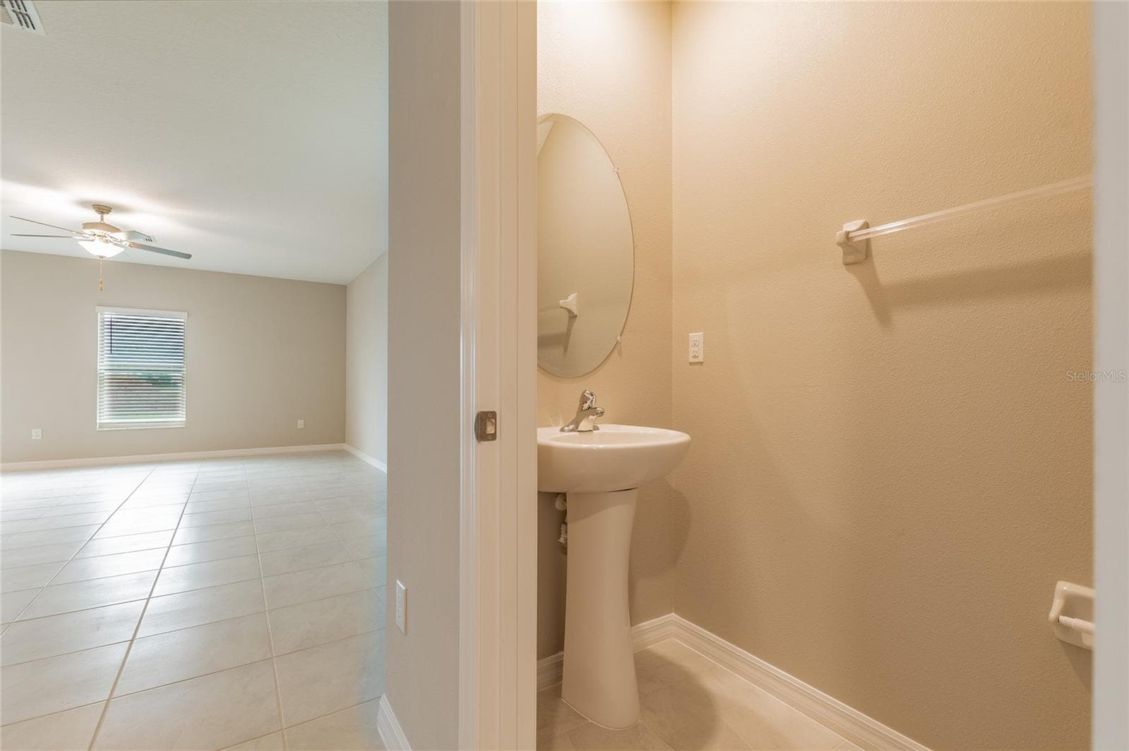Single Family Residence at 15515 PEACE RIVER PL, SUN CITY CENTER, photo 17 of 51