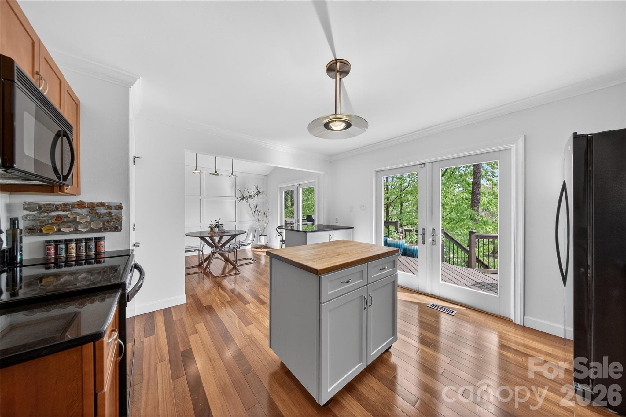 Multiple Doors to Upper Deck - Tega Cay