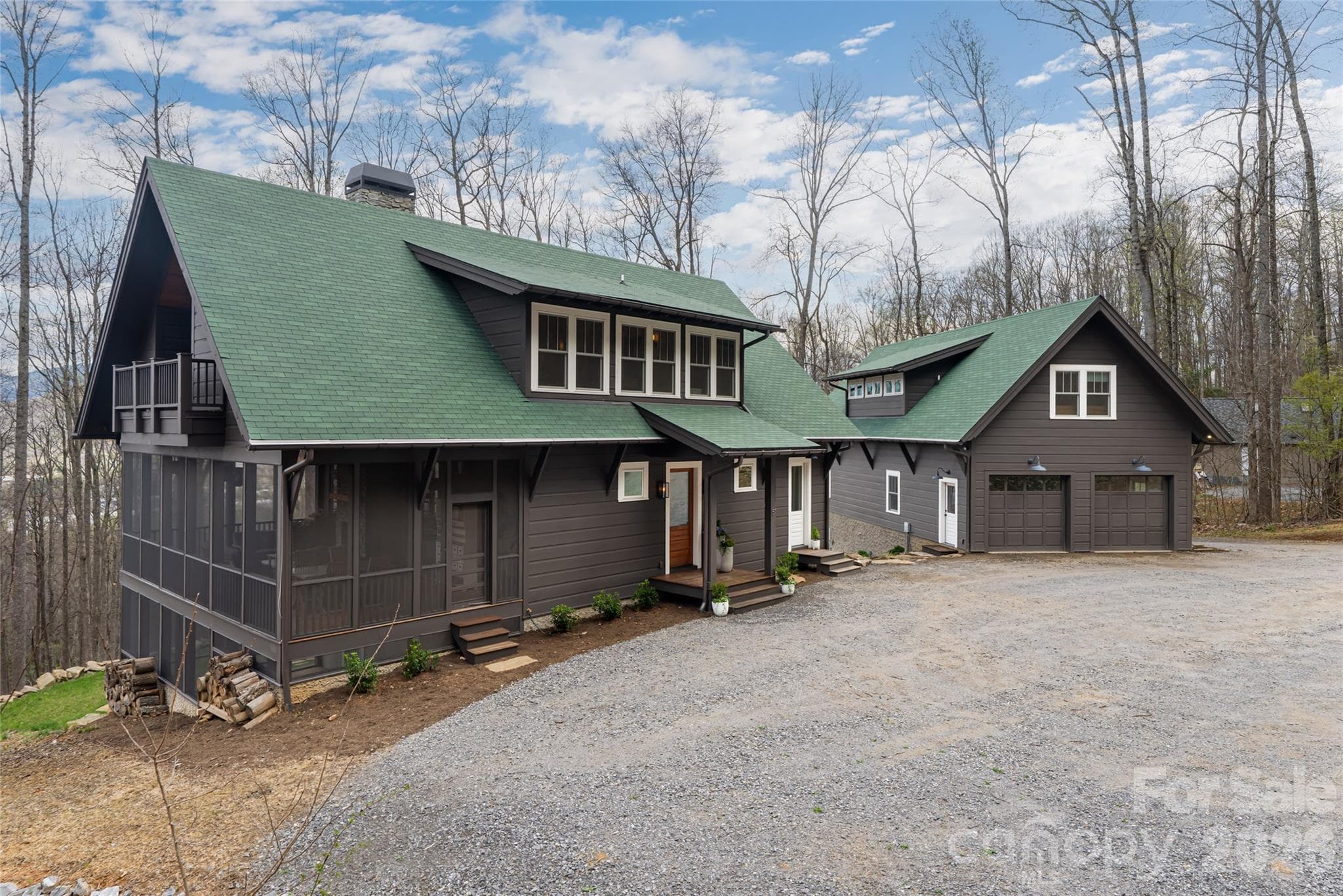 Understated front entrance - 51 Summit Road, Swannanoa
