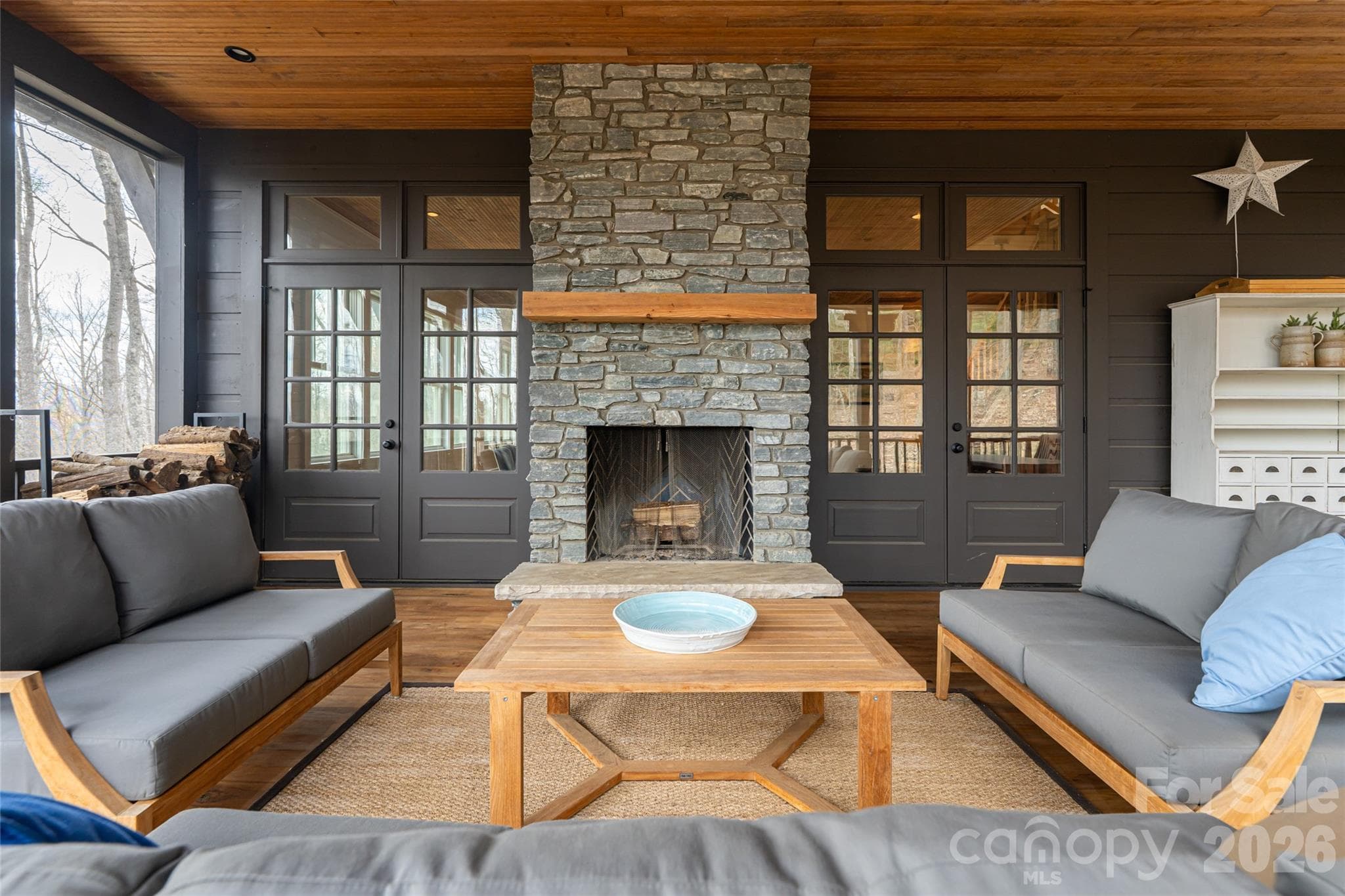 Screened in porch with heaters - 51 Summit Road, Swannanoa
