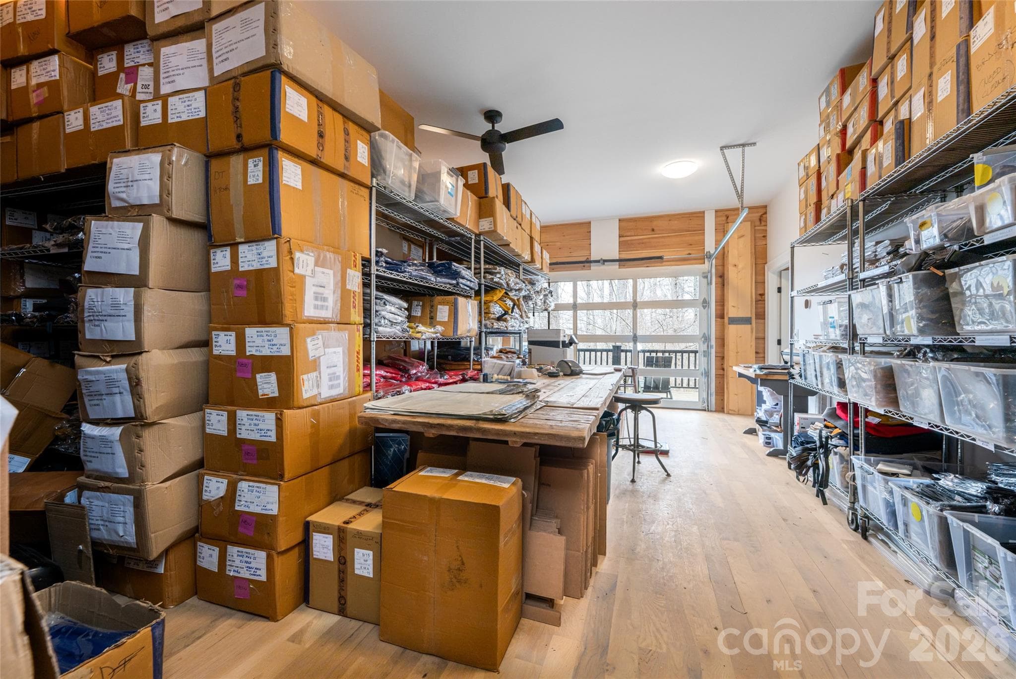 An offie with large garage door and deck - 51 Summit Road, Swannanoa
