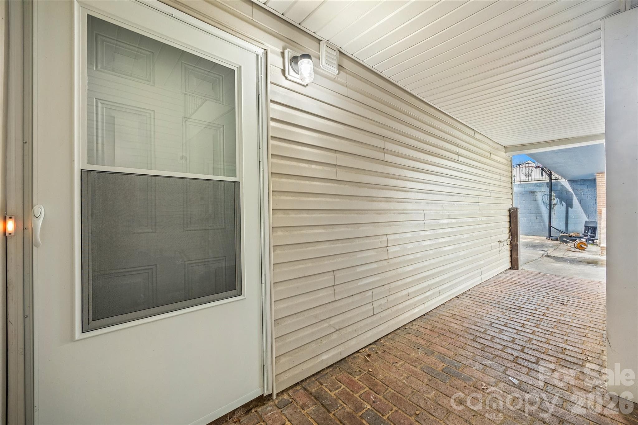 Condominium at Charlotte, photo 2 of 24