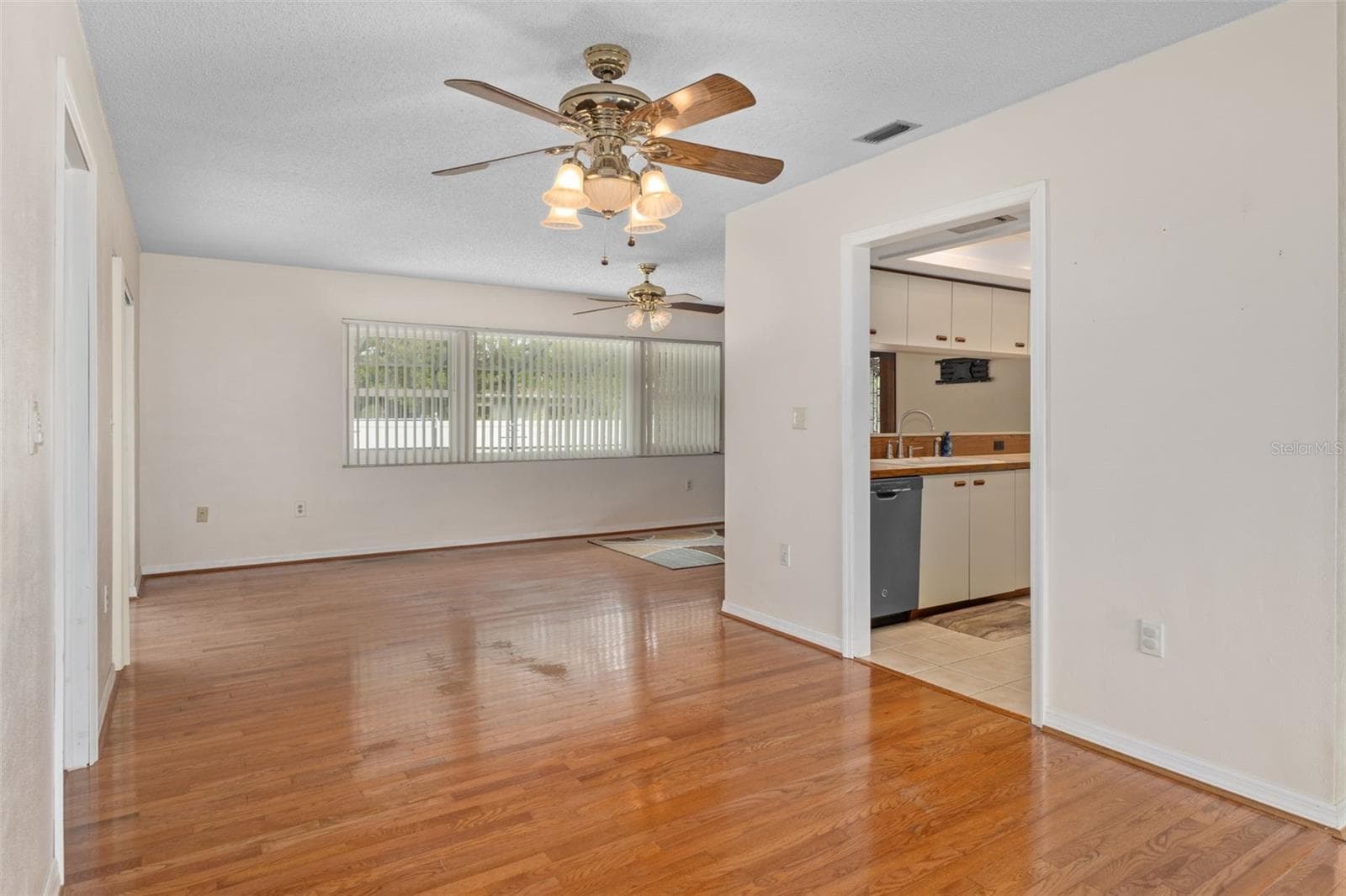 Single Family Residence at 3217 ABELINE RD, SPRING HILL, photo 13 of 49