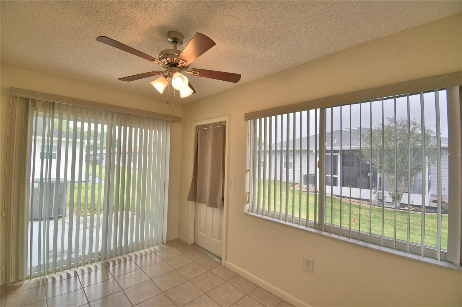 Single Family Residence at 1690 COLONNADES CIR N, LAKELAND, photo 16 of 58