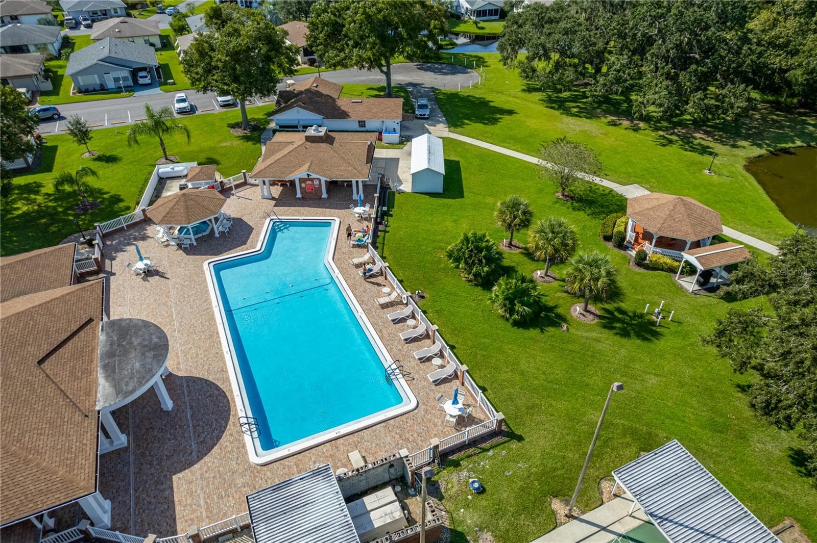 Single Family Residence at 1690 COLONNADES CIR N, LAKELAND, photo 51 of 58