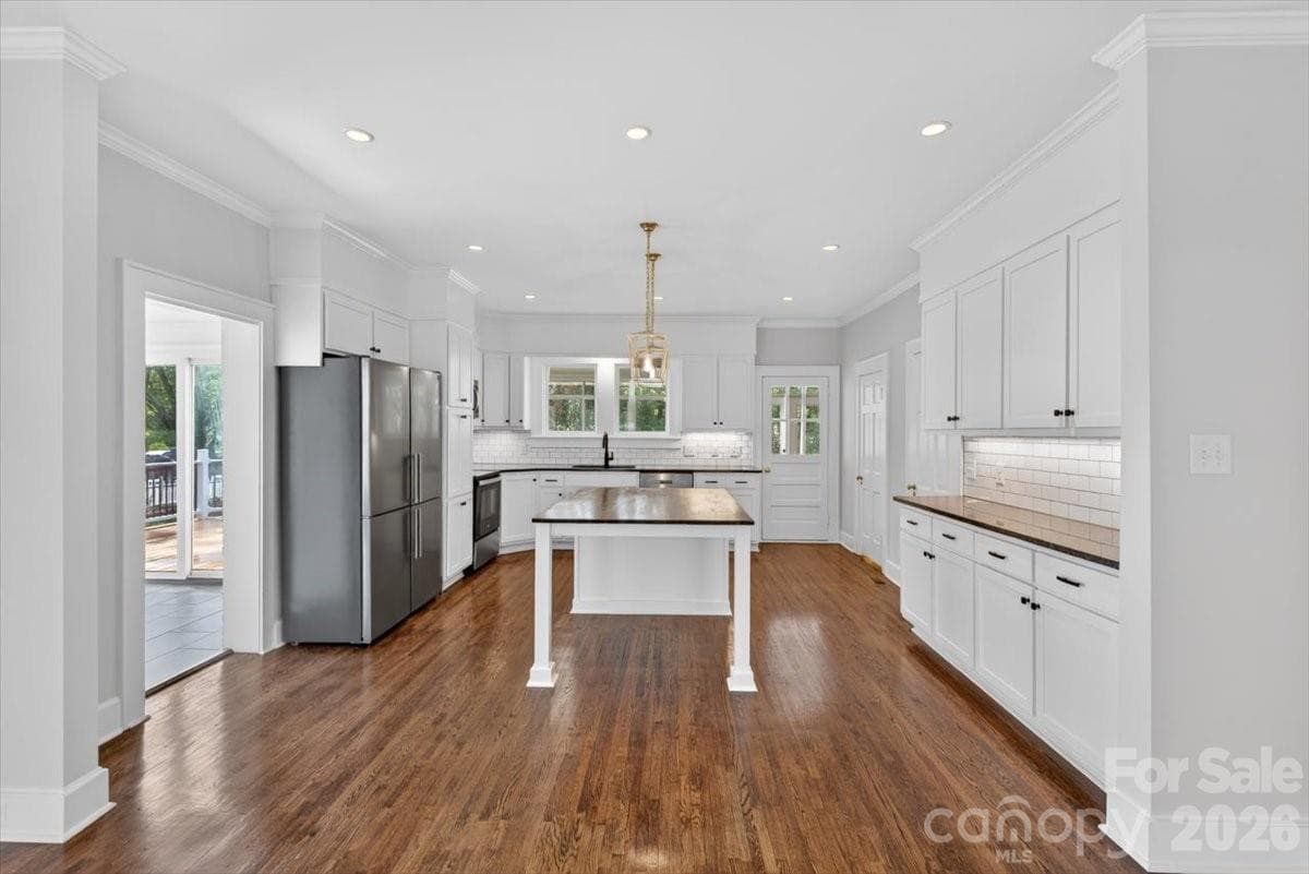 Single Family Residence at 504 S Franklin Street, China Grove, photo 11 of 35