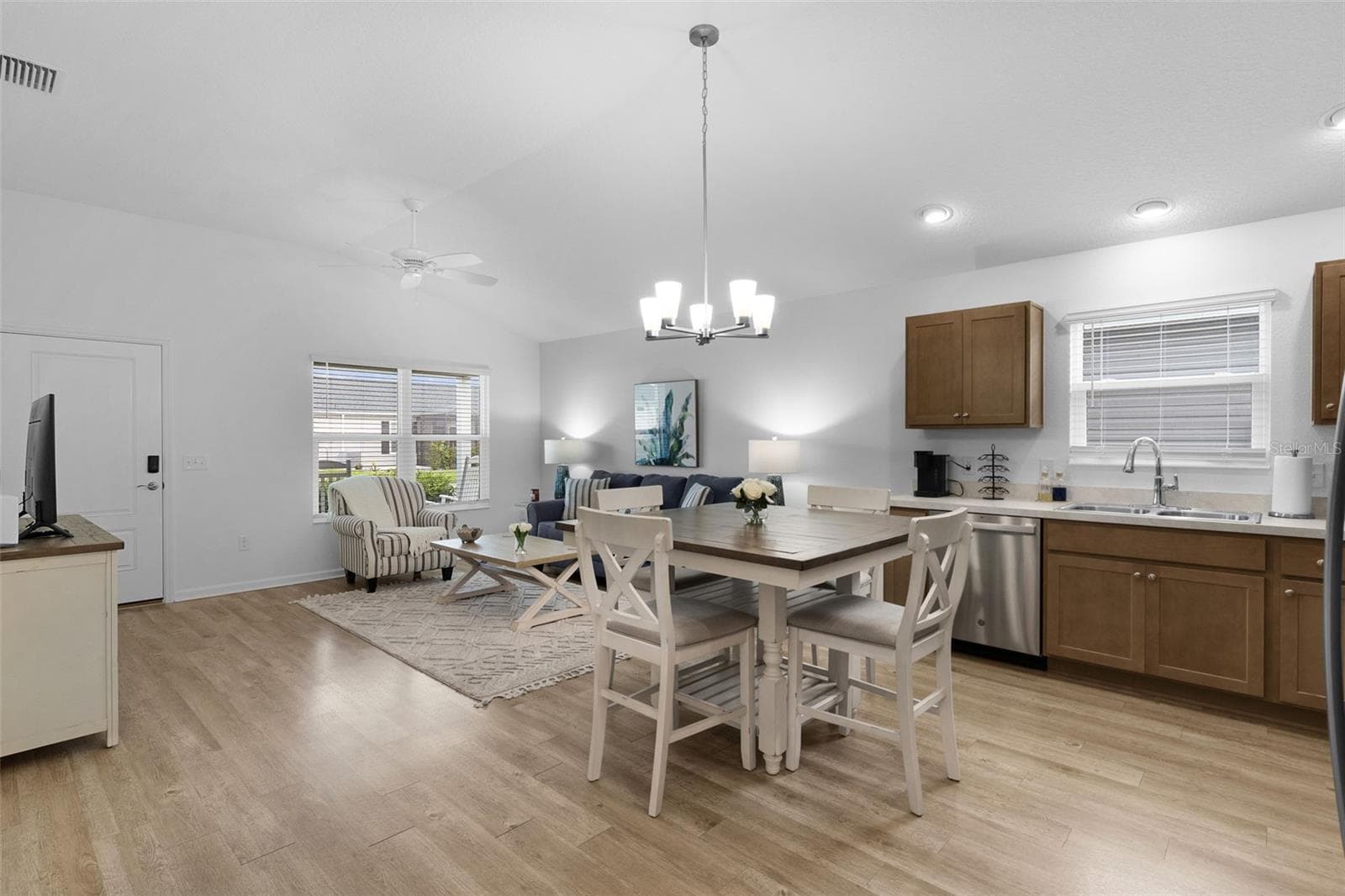 Villa at 1926 HUX CT, THE VILLAGES, photo 11 of 42
