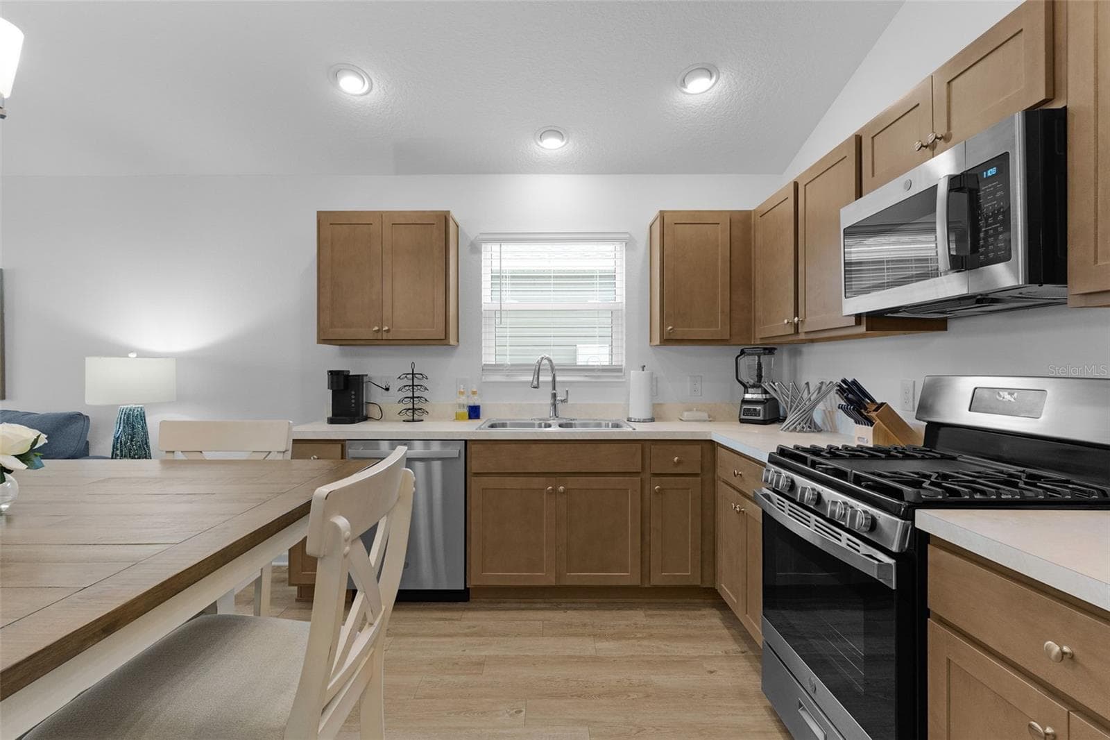 Villa at 1926 HUX CT, THE VILLAGES, photo 16 of 42