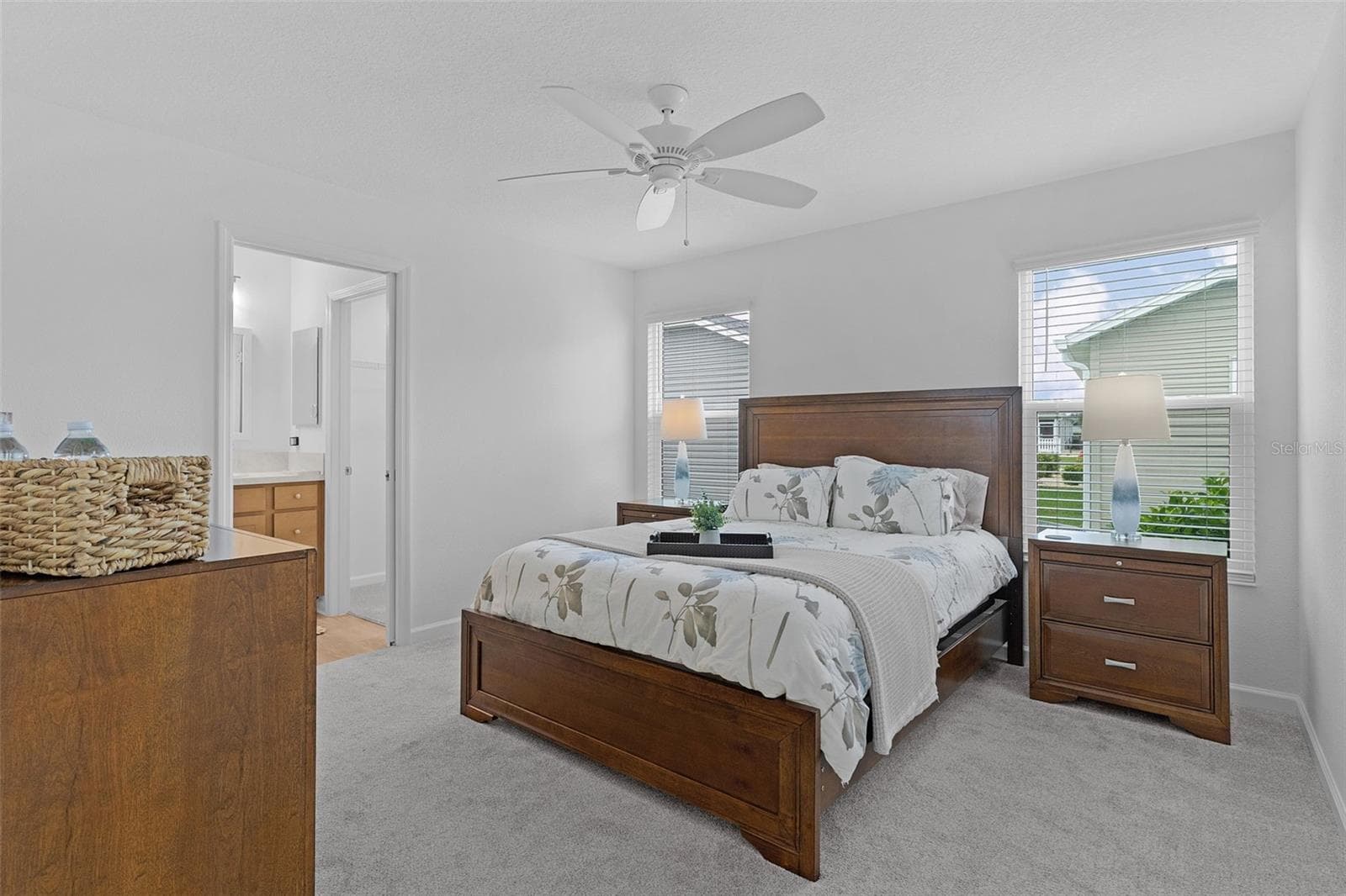 Villa at 1926 HUX CT, THE VILLAGES, photo 17 of 42