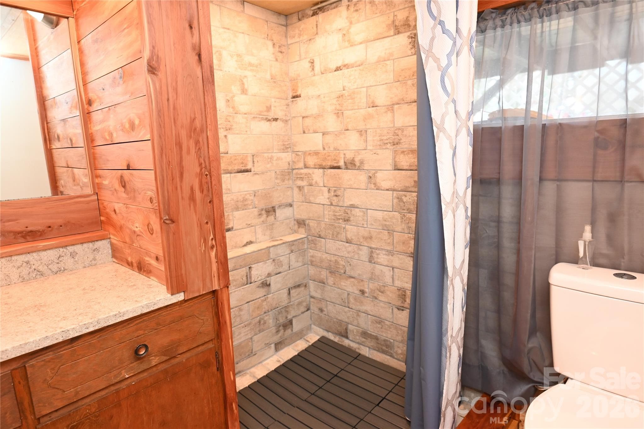 Single Family Residence at Taylorsville, photo 33 of 41
