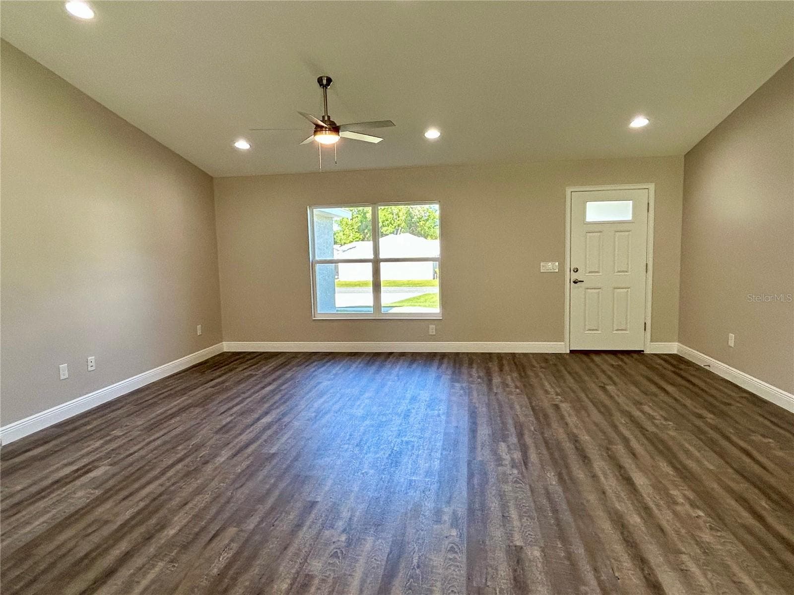 Single Family Residence at 15613 SE 84TH TER, SUMMERFIELD, photo 6 of 15