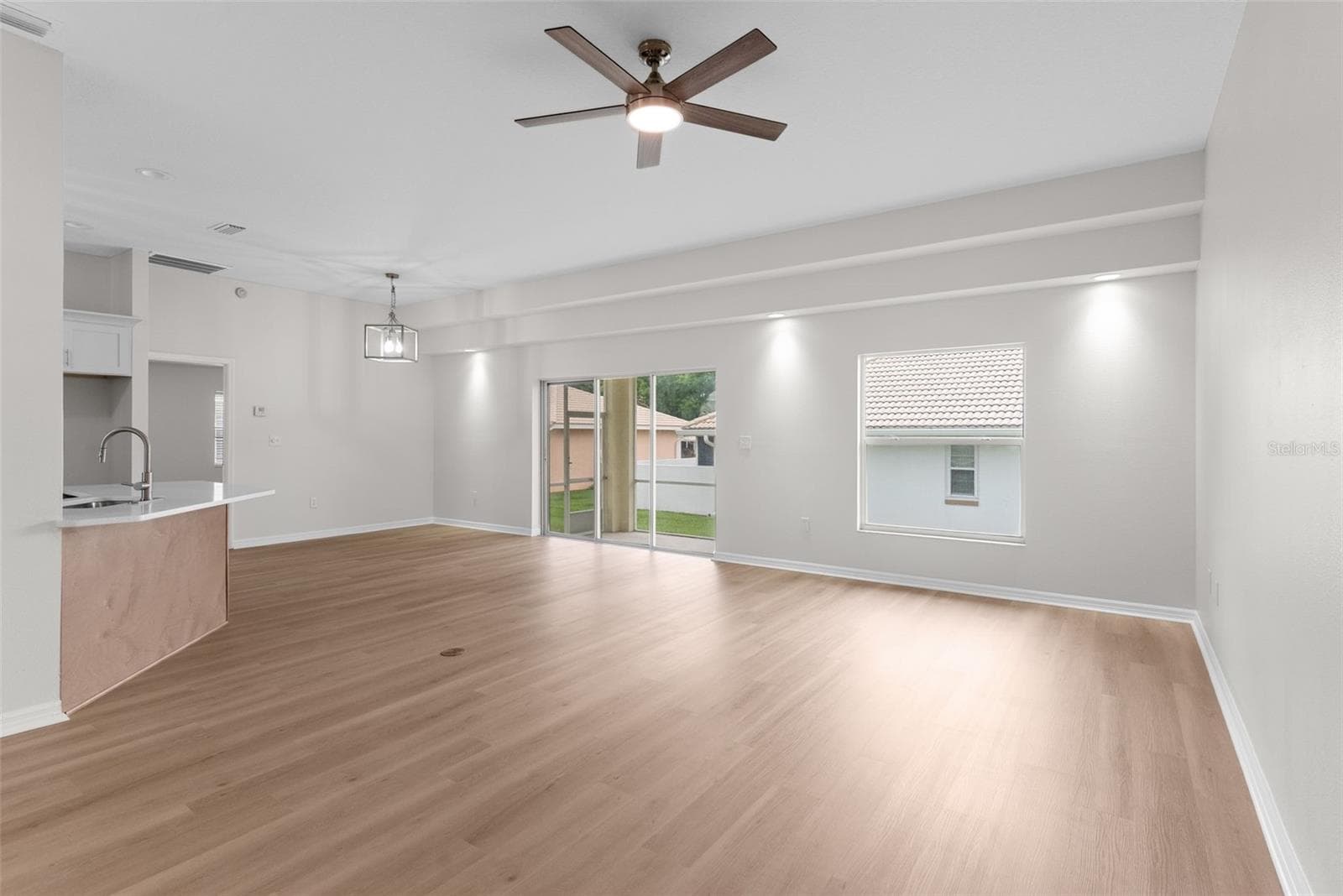 Single Family Residence at 117 HARBOR WAY, AUBURNDALE, photo 13 of 66