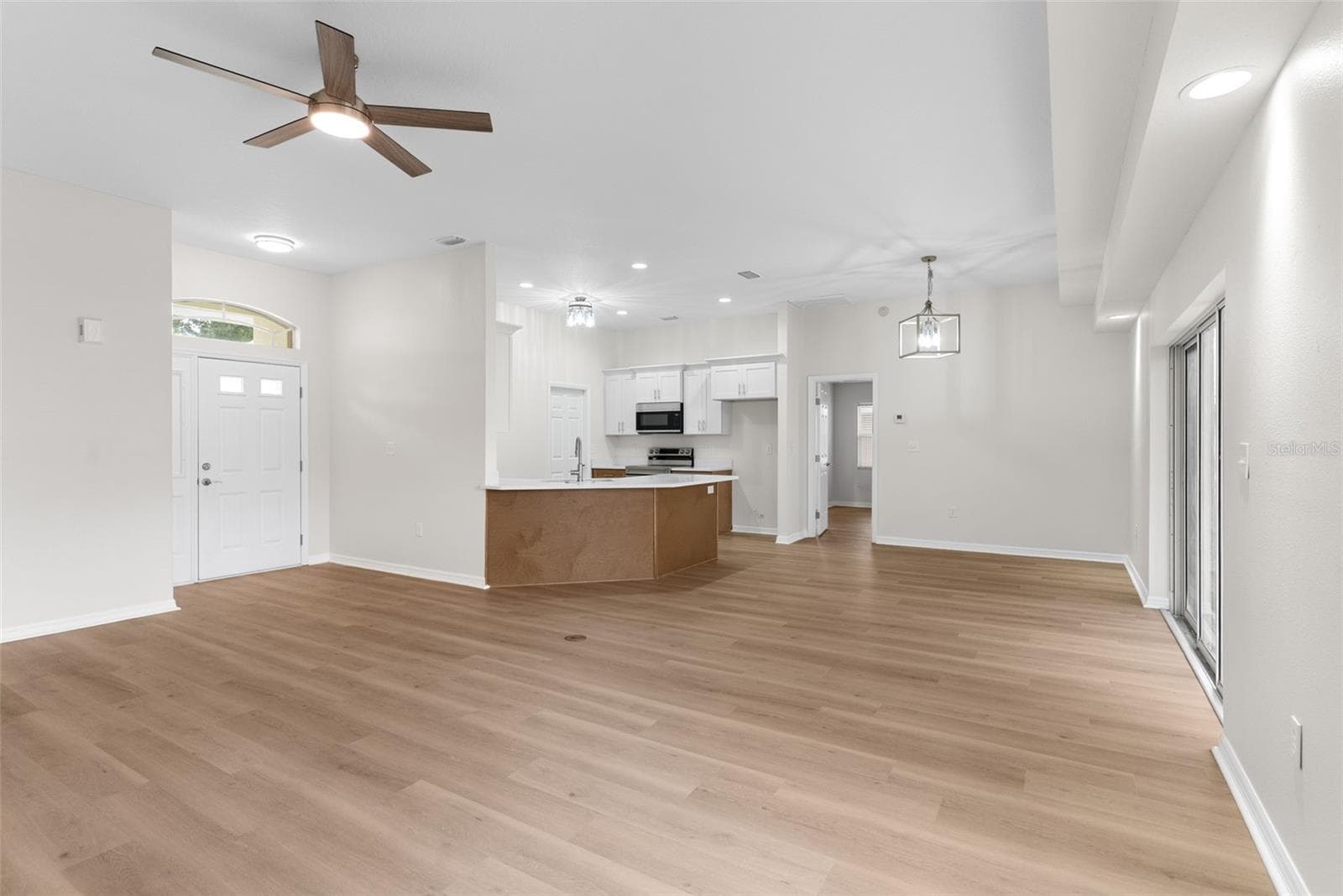 Single Family Residence at 117 HARBOR WAY, AUBURNDALE, photo 15 of 66