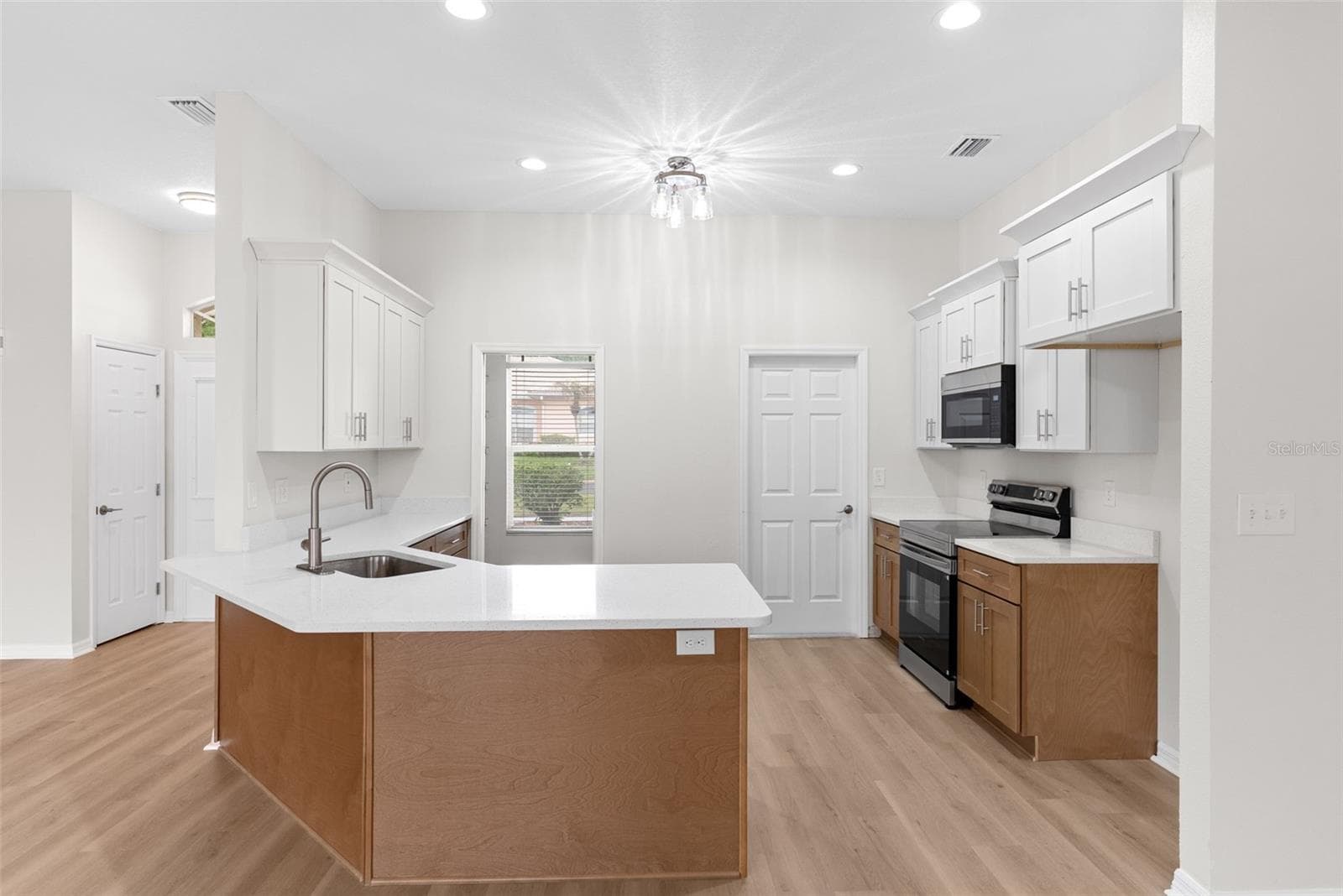 Single Family Residence at 117 HARBOR WAY, AUBURNDALE, photo 23 of 66