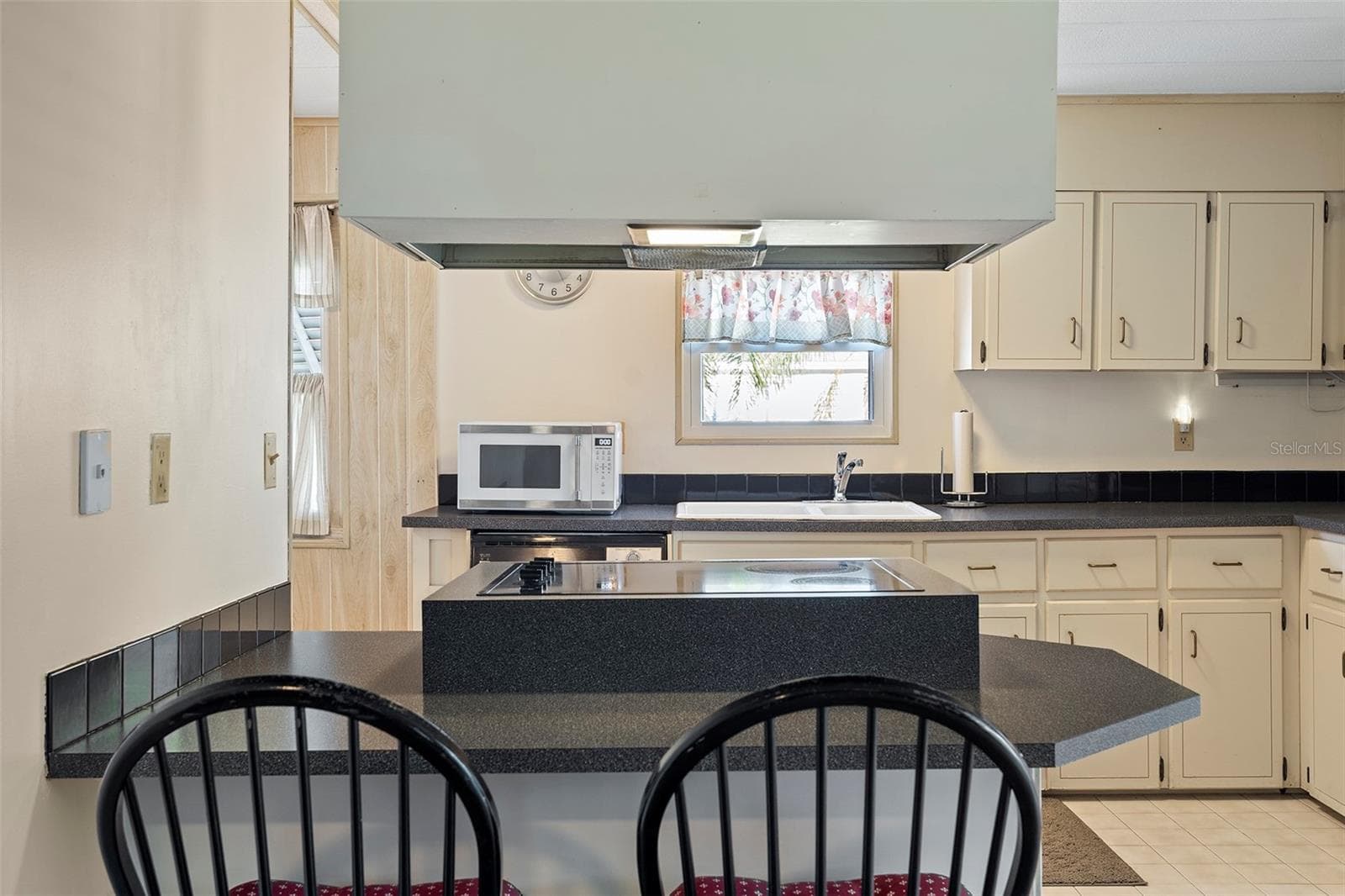 Manufactured Home at 2519 INDEPENDENCE LN, ST CLOUD, photo 16 of 39