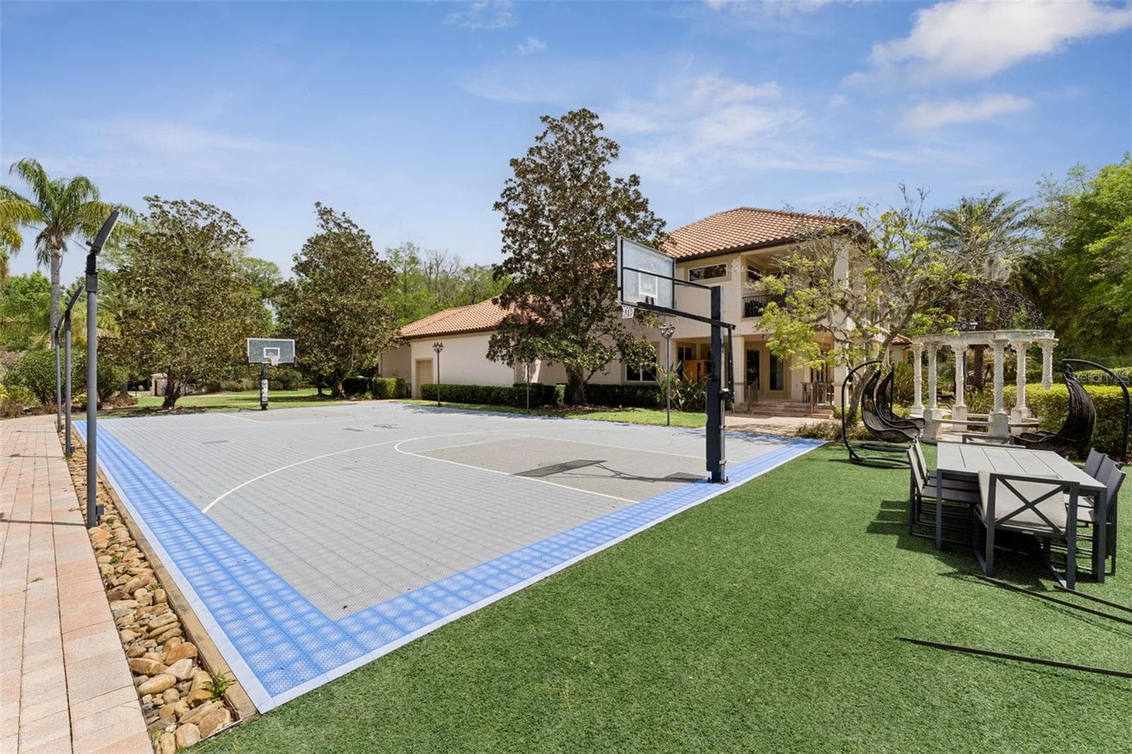 Sports court with LED lighting - 3545 LEGACY HILLS CT, LONGWOOD