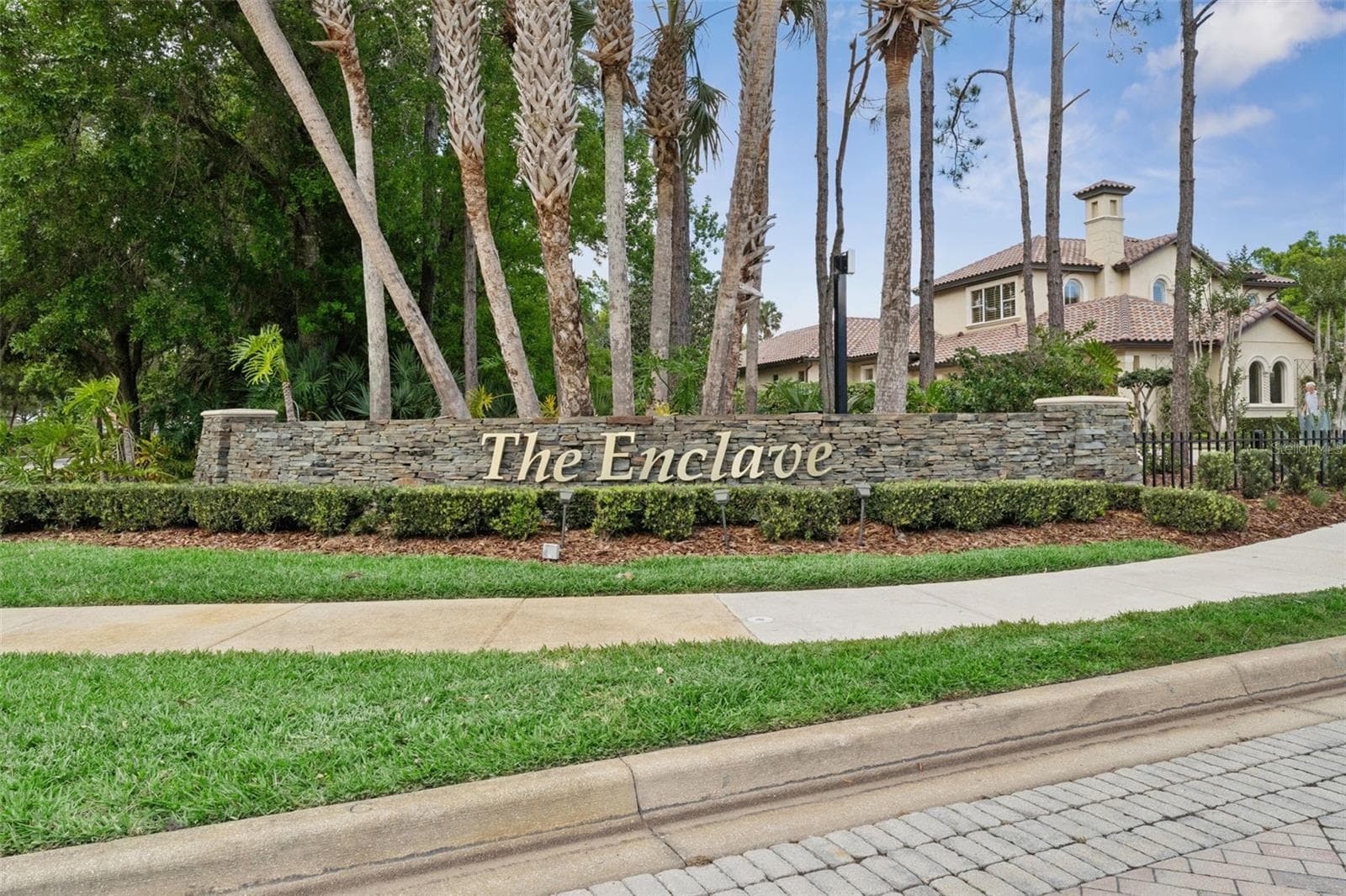 The Enclave; Gated within the guard gate of Alaqua Lakes - 3545 LEGACY HILLS CT, LONGWOOD