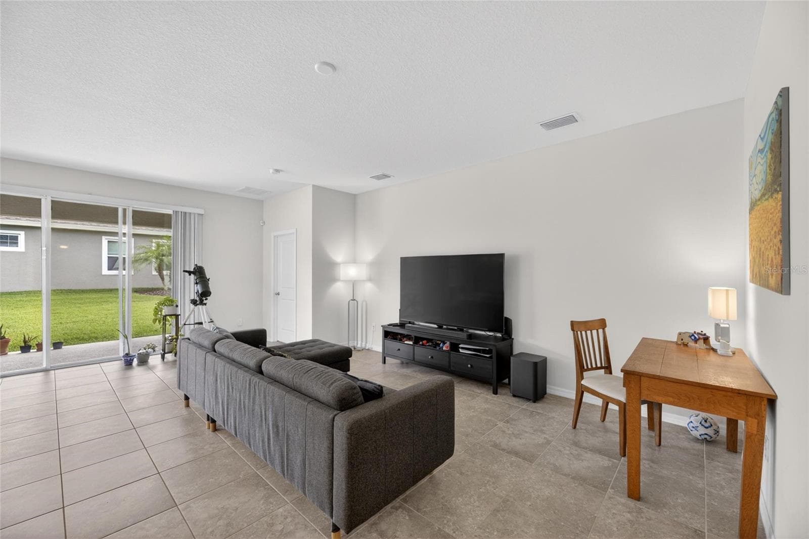 Great Room with Rear Yard View - 6309 SHADOWLAKE DR, APOLLO BEACH