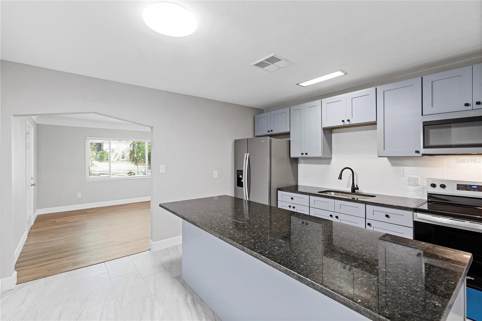 Single Family Residence at 804 S EVERGREEN AVE, CLEARWATER, photo 13 of 39