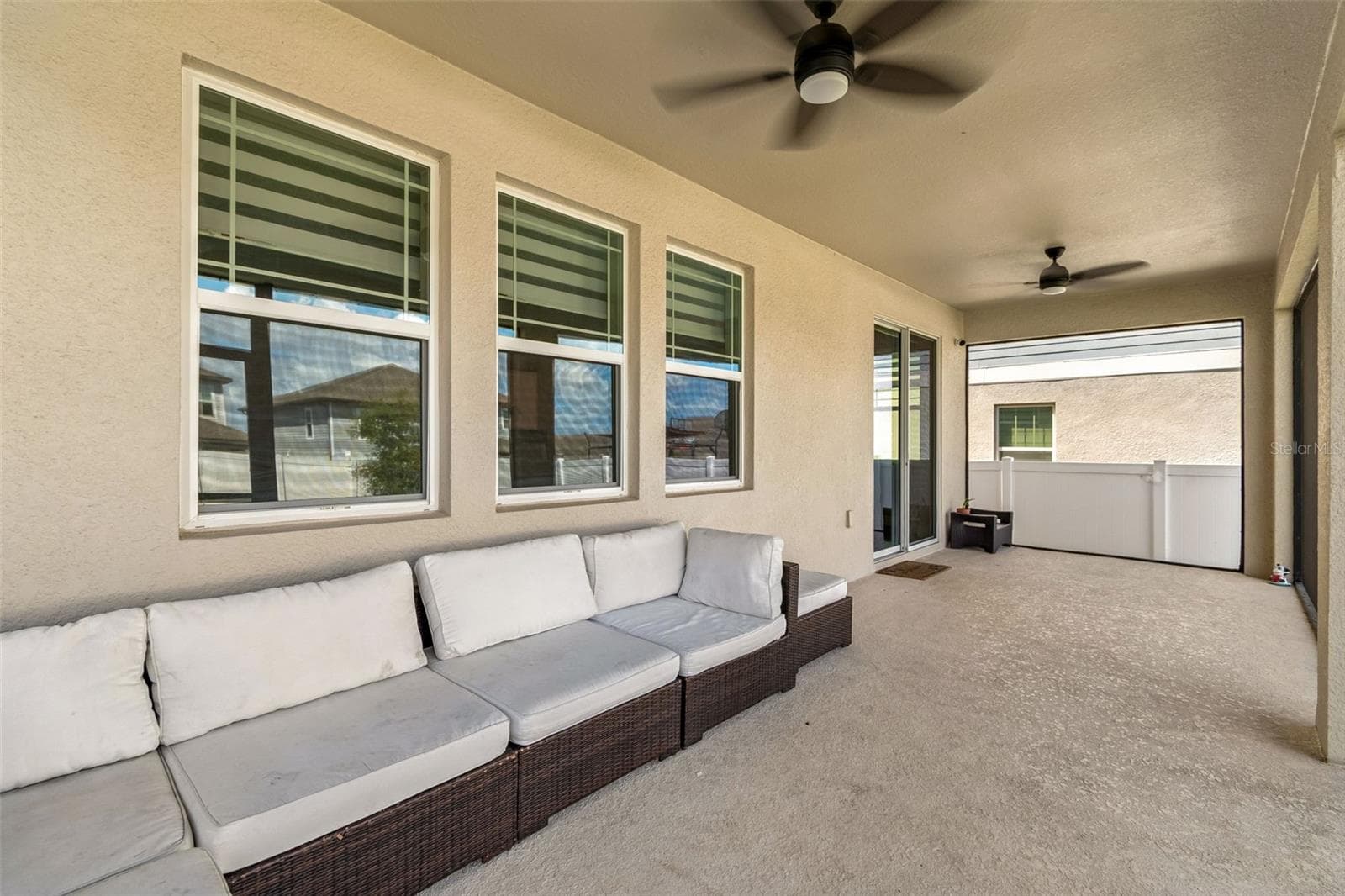 Back Porch - 2310 RAVEN RIDGE RD, MINNEOLA