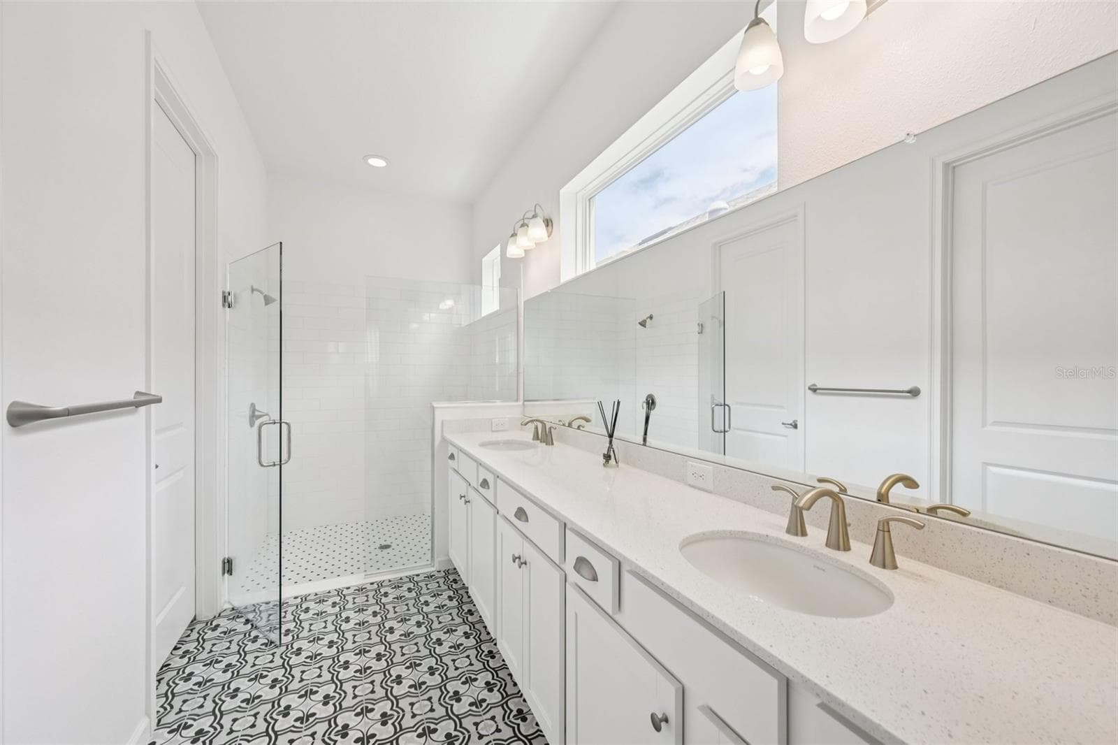 Single Family Residence at 806 WINTERSIDE DR, APOLLO BEACH, photo 17 of 57