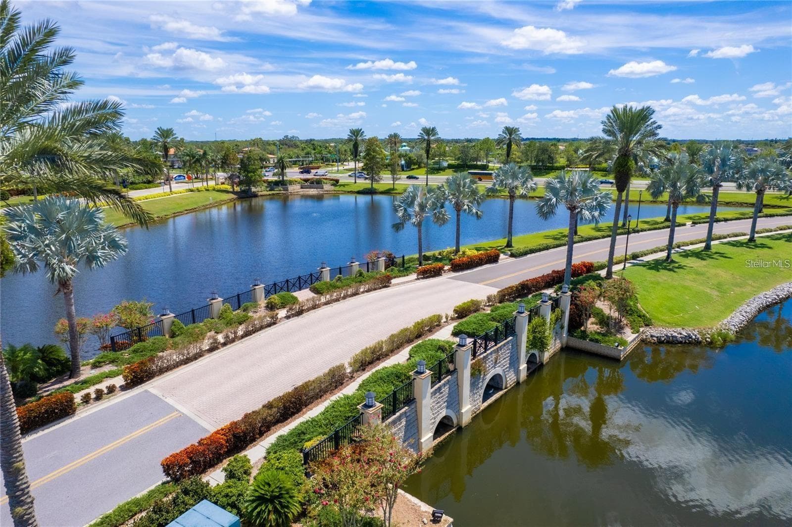 Single Family Residence at 806 WINTERSIDE DR, APOLLO BEACH, photo 51 of 57