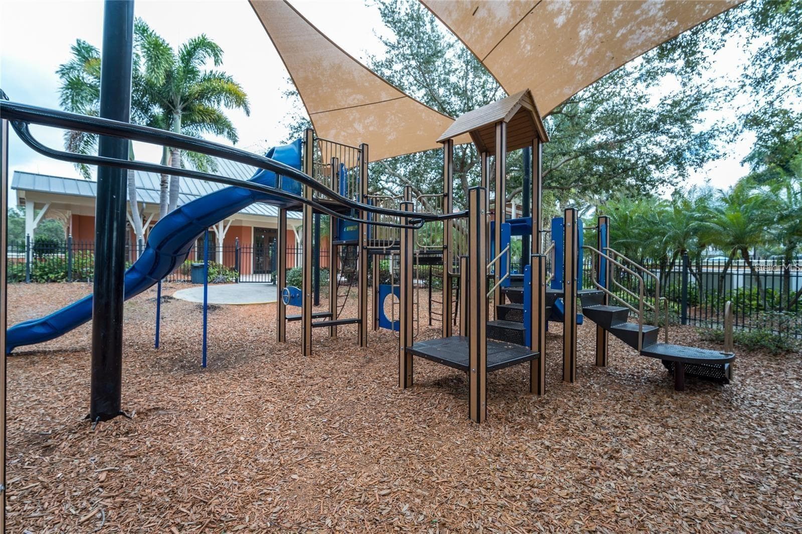 Single Family Residence at 806 WINTERSIDE DR, APOLLO BEACH, photo 53 of 57